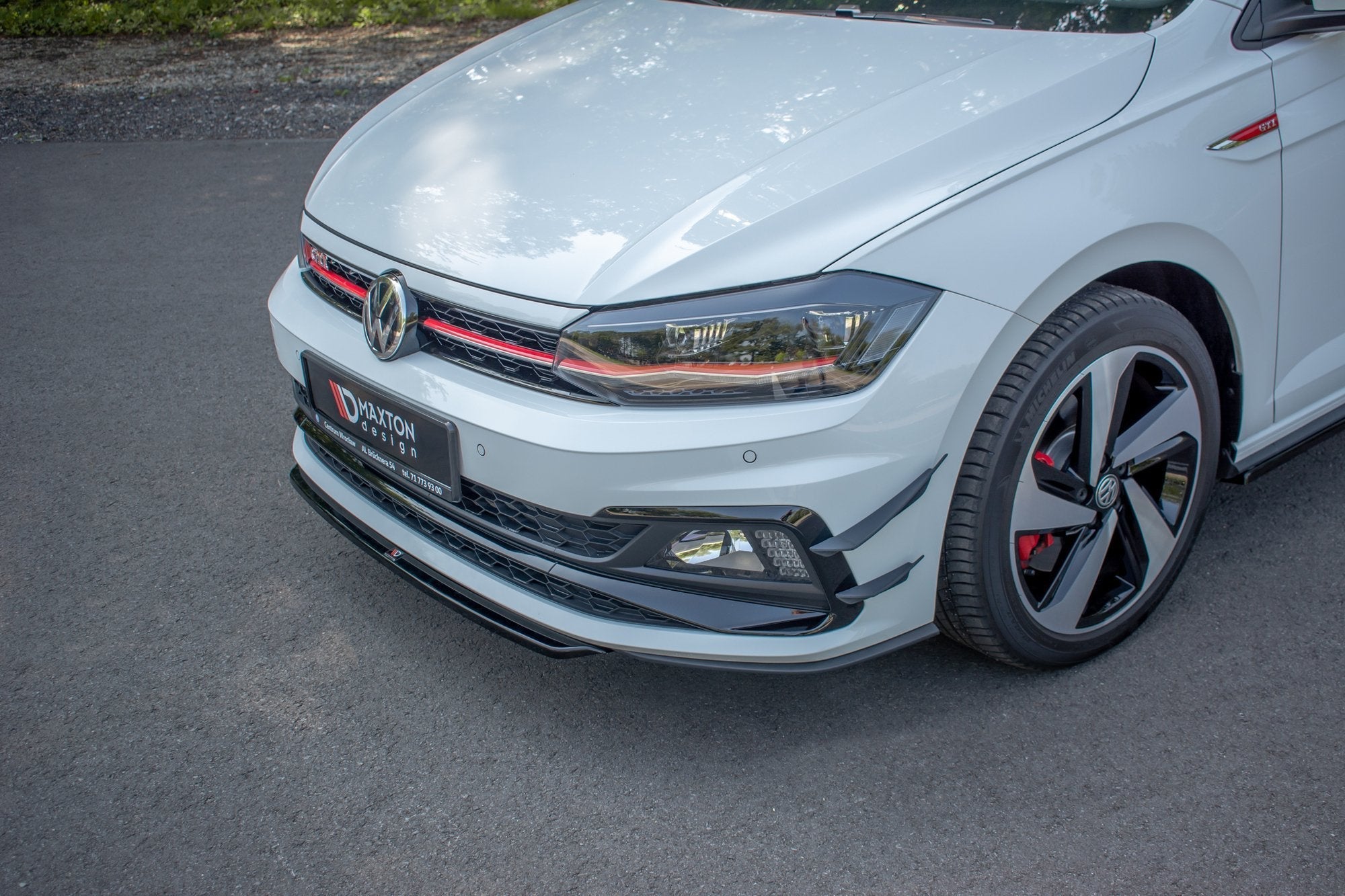 Maxton Design Splitter delantero V.4 para Volkswagen Polo GTI / R-line Mk6 - imagen 1