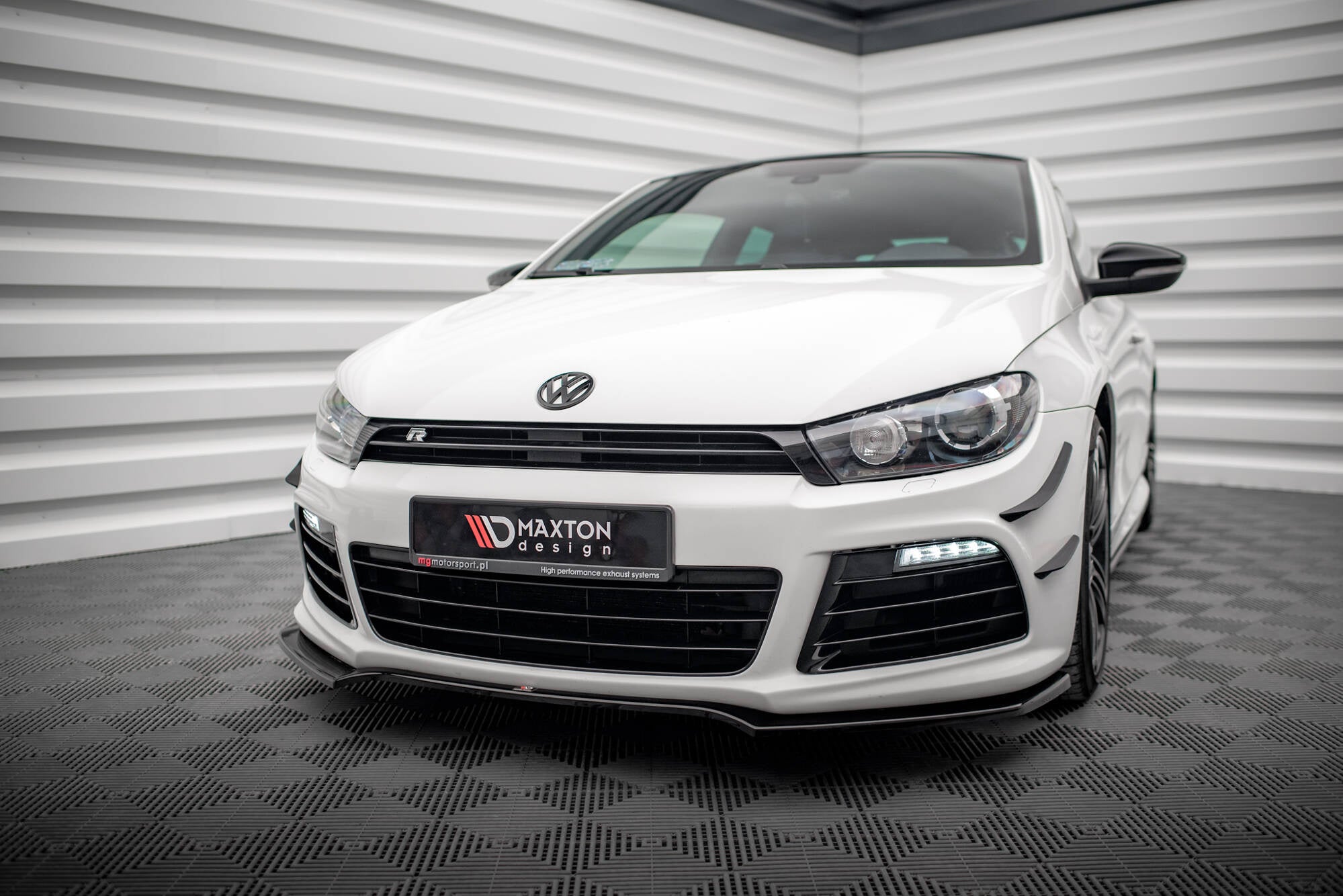 Maxton Design Splitter delantero V.4 para Volkswagen Scirocco R Mk3 - imagen 2