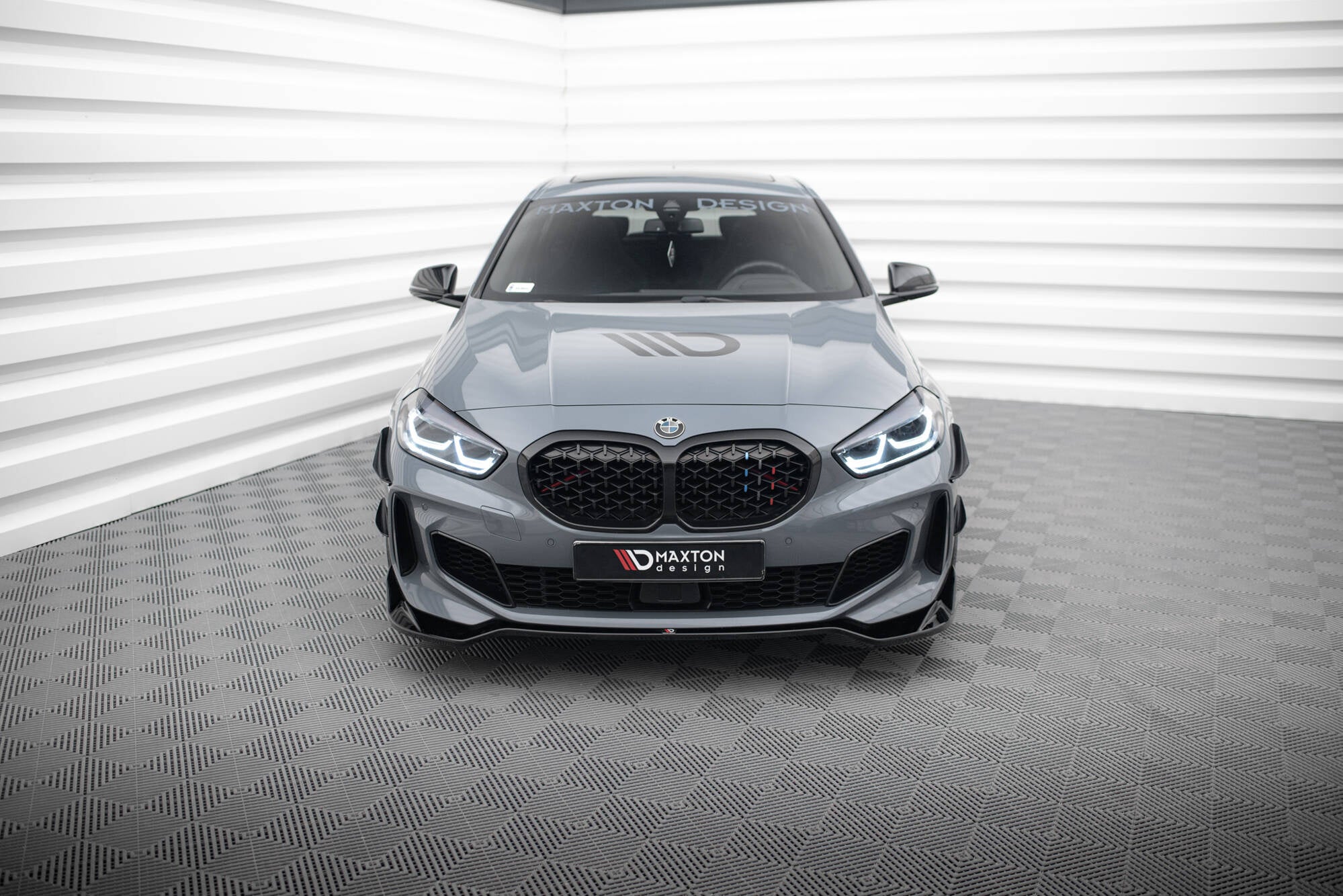 Maxton Design Splitter delantero V.5 para BMW 1 M-Pack / M135i / 128ti F40 - imagen 2