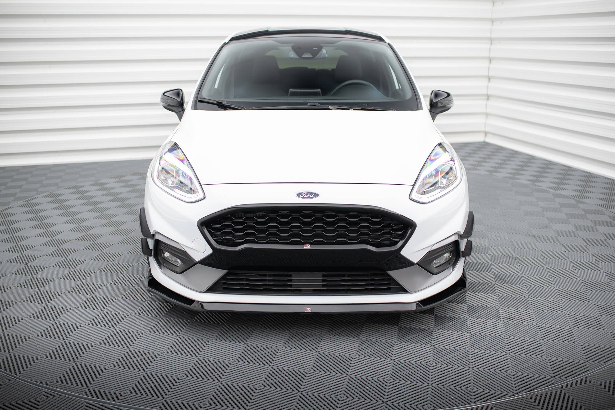 Maxton Design Splitter delantero V.5 para Ford Fiesta Mk8 ST / ST-Line - imagen 2