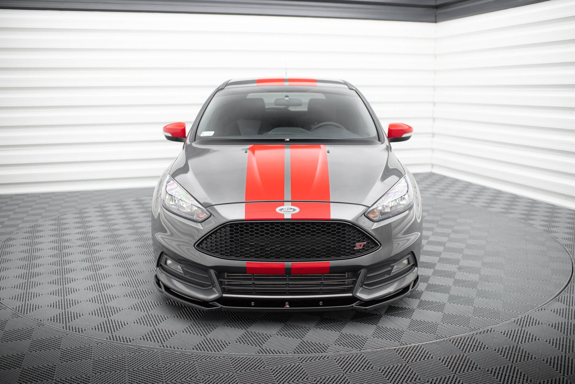 Maxton Design Splitter delantero V.5 para Ford Focus ST Mk3 Facelift - imagen 2