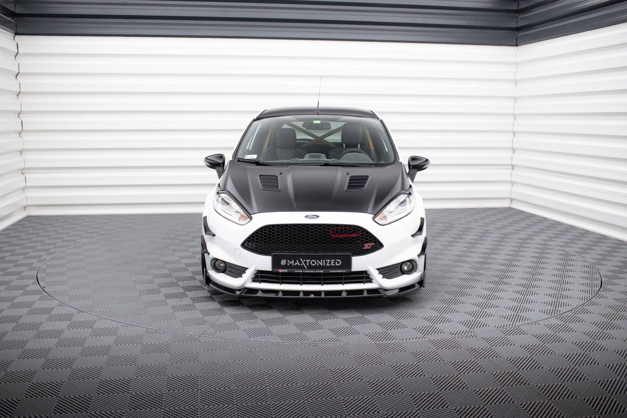 Maxton Design Splitter delantero V.6 + Flaps para Ford Fiesta ST Mk7 Facelift - imagen 2
