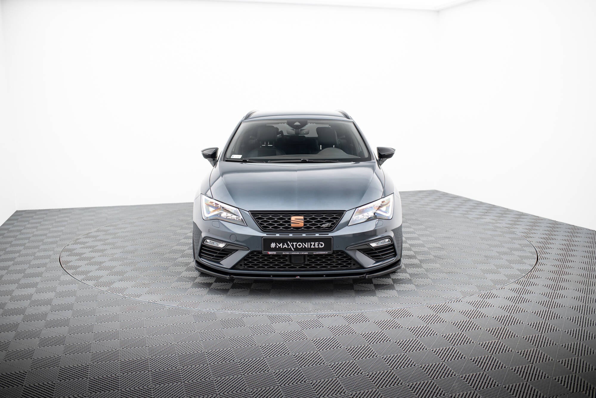 Maxton Design Splitter delantero V.6 para Seat Leon Cupra / FR Mk3 Facelift - imagen 2