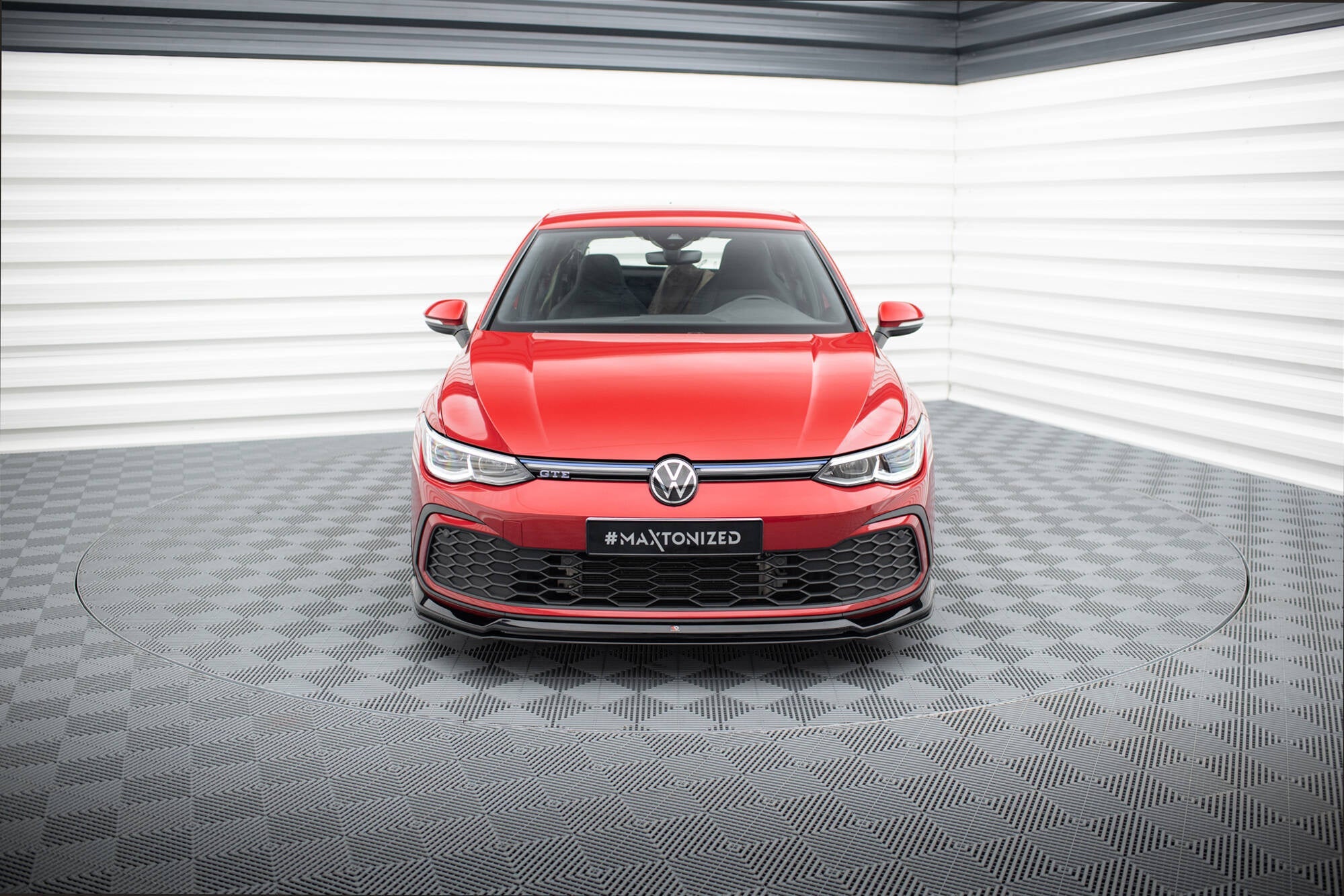 Maxton Design Splitter delantero V.6 para Volkswagen Golf GTI / GTE / GTD / R-Line Mk8 - imagen 2
