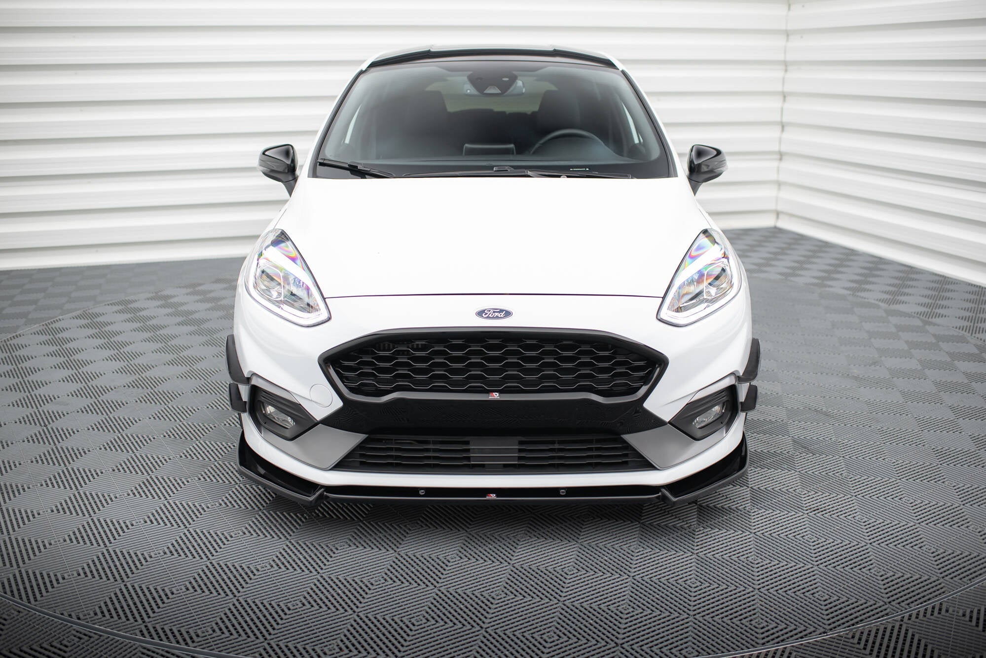 Maxton Design Splitter delantero V.7 para Ford Fiesta Mk8 ST / ST-Line - imagen 2