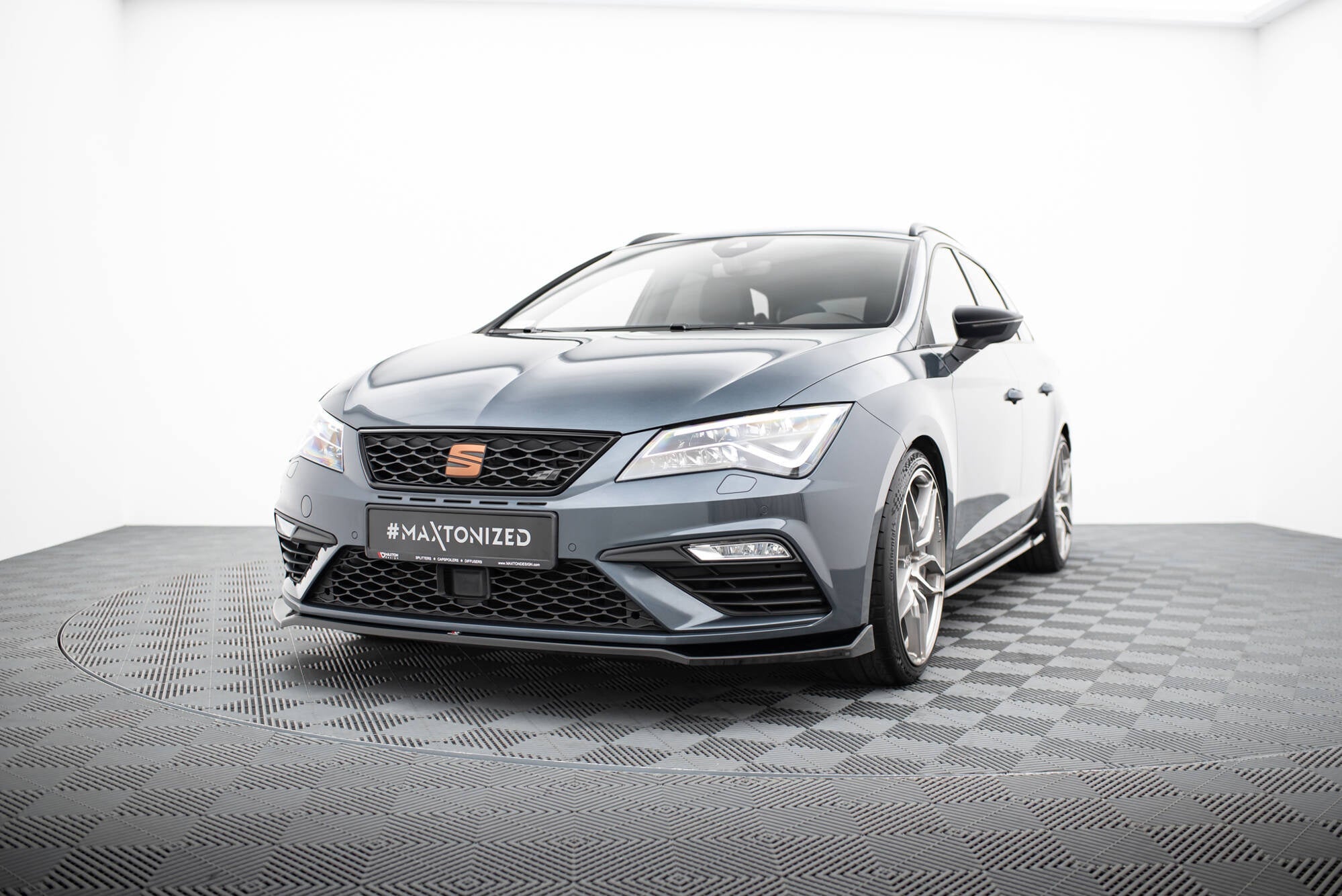 Maxton Design Splitter delantero V.7 para Seat Leon Cupra / FR Mk3 Facelift - imagen 1