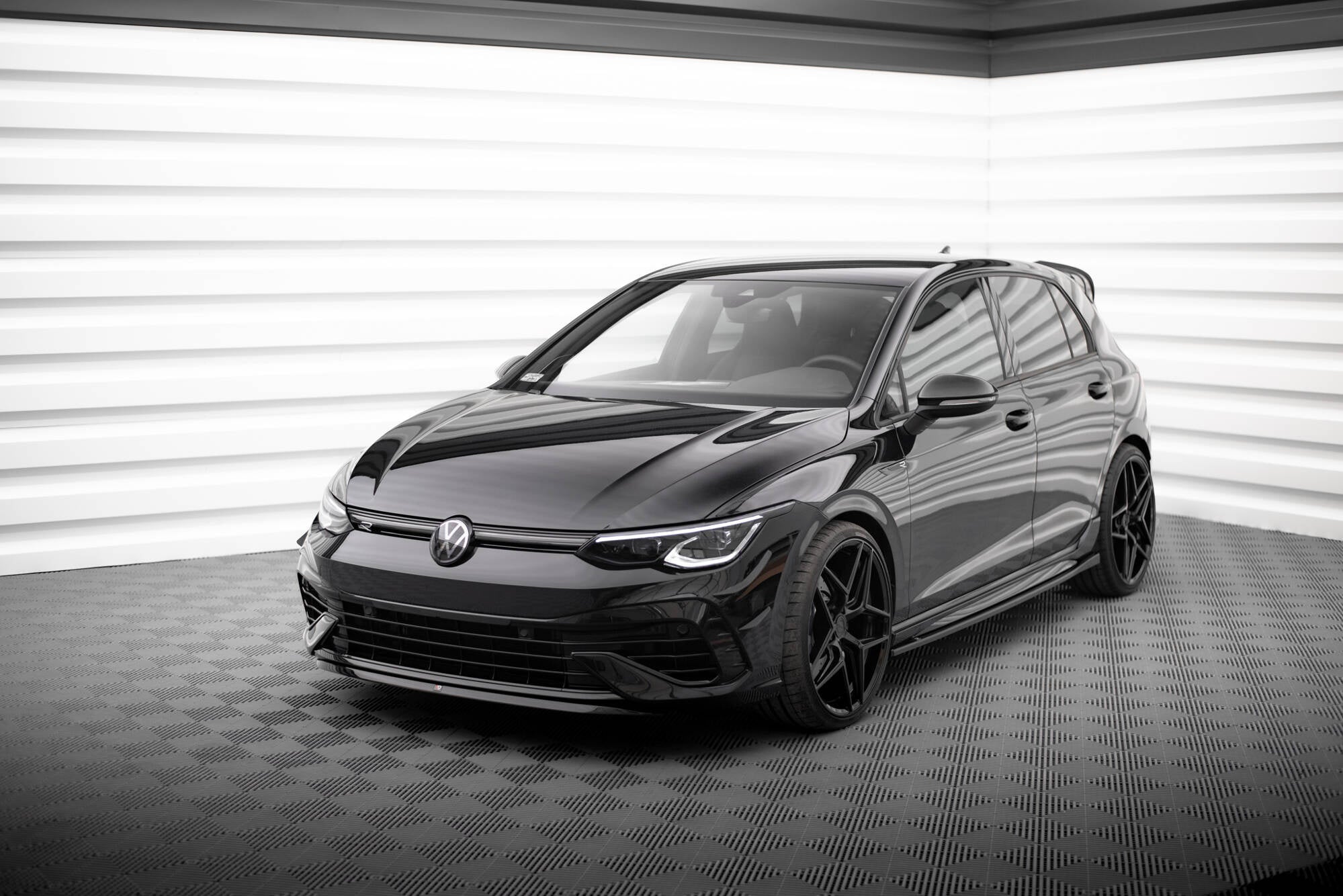 Maxton Design Splitter delantero V.7 para Volkswagen Golf R Hatchback / Variant Mk8 - imagen 3