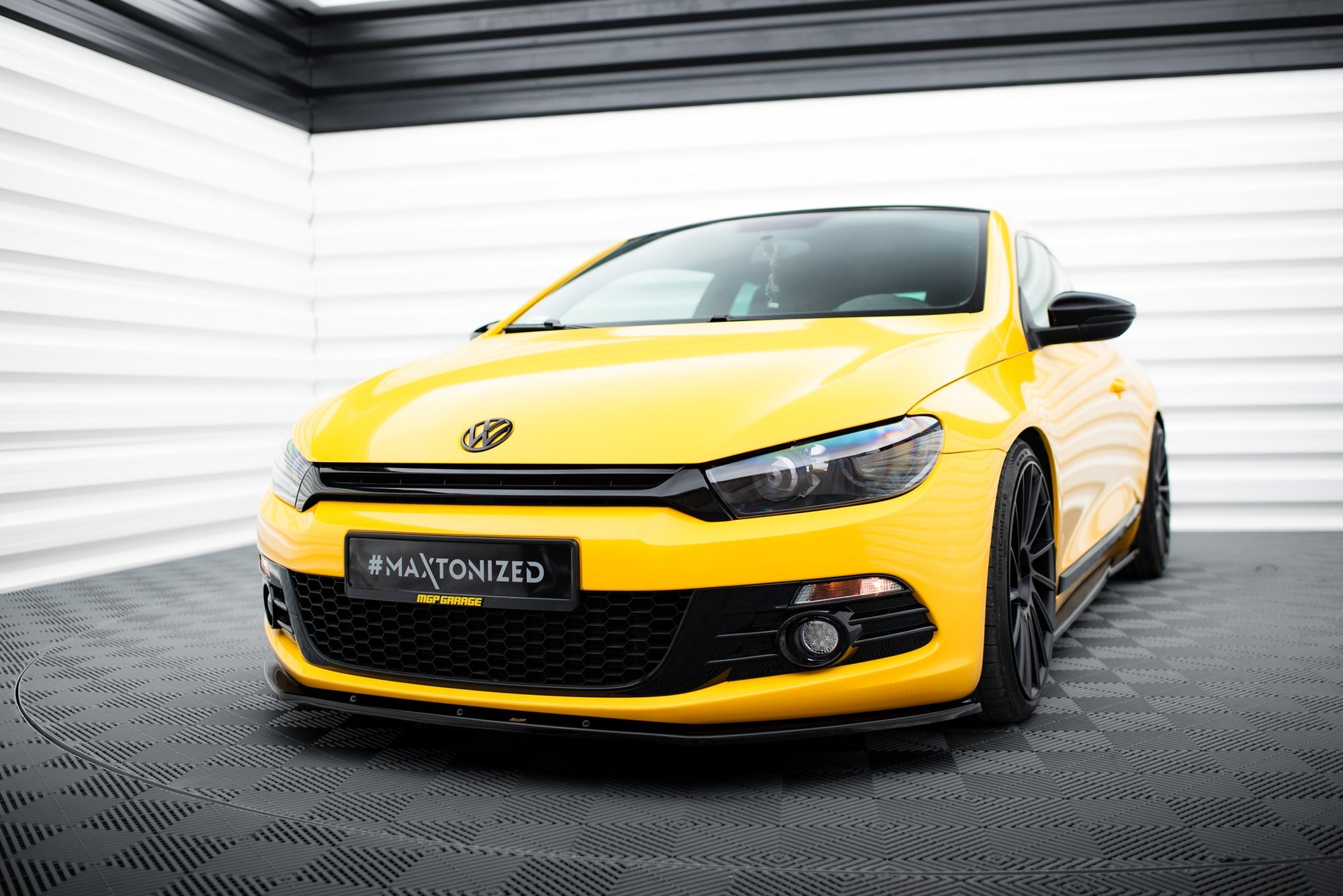 Maxton Design Splitter delantero para Volkswagen Scirocco - imagen 1