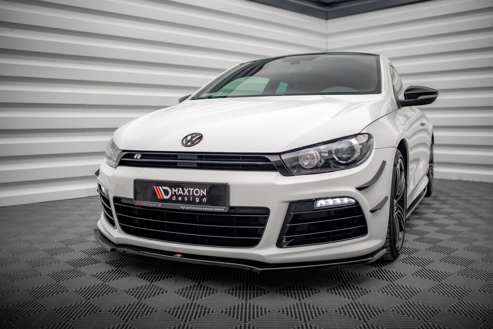 Maxton Design Splitter delantero para Volkswagen Scirocco R ver2 - imagen 1