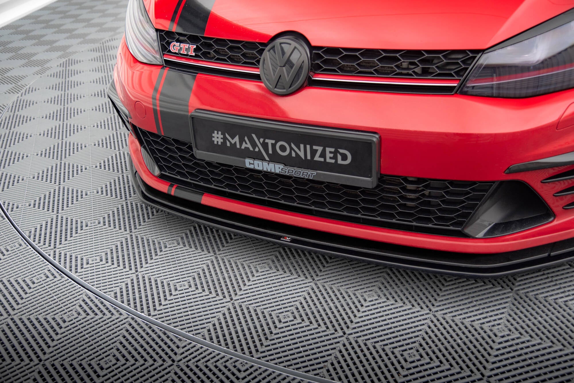 Maxton Design Splitter delantero para Volkswagen Golf GTI Clubsport Mk7 - imagen 3
