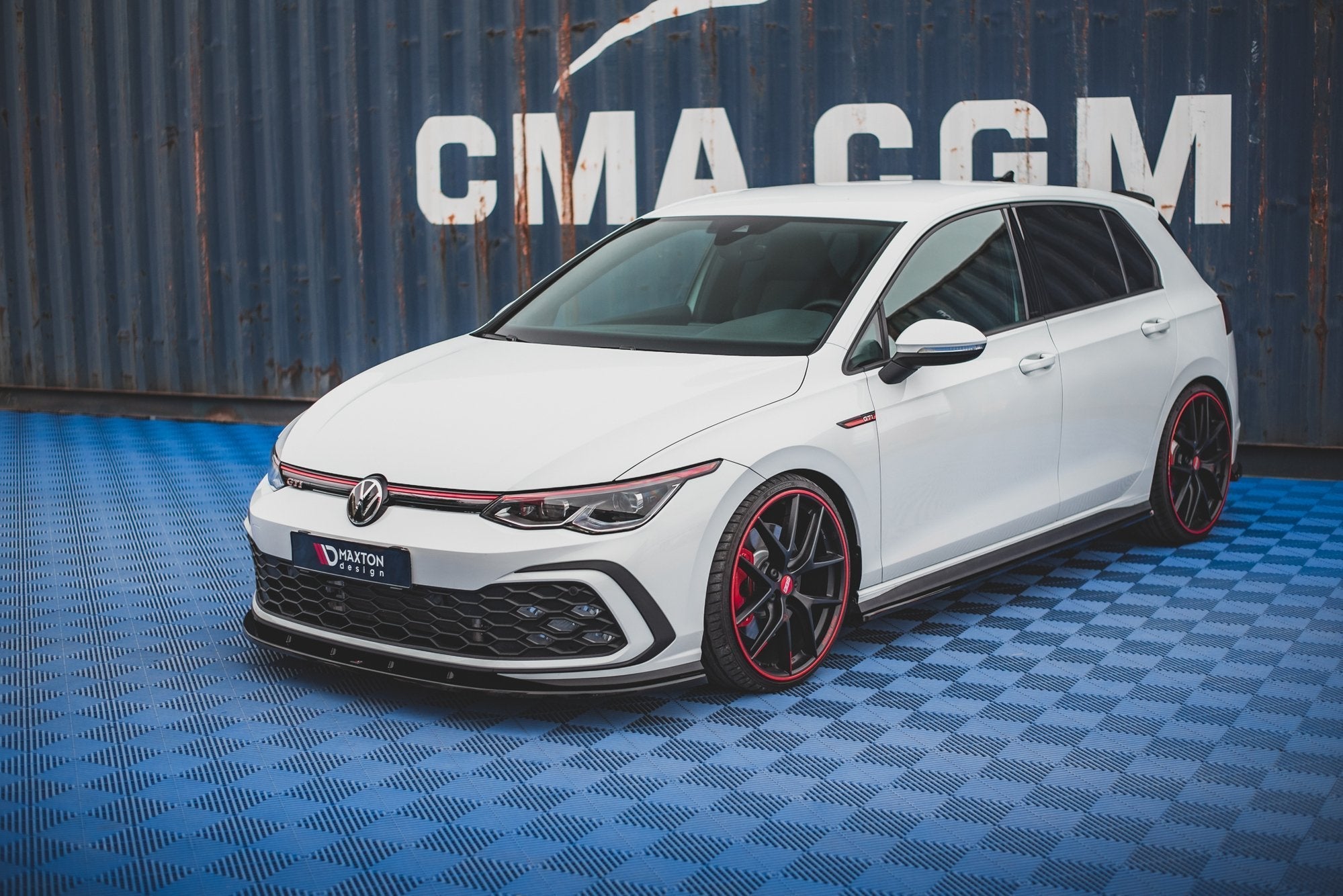 Maxton Design Splitter delantero para Volkswagen Golf GTI / GTE / GTD / R-Line Mk8 - imagen 4