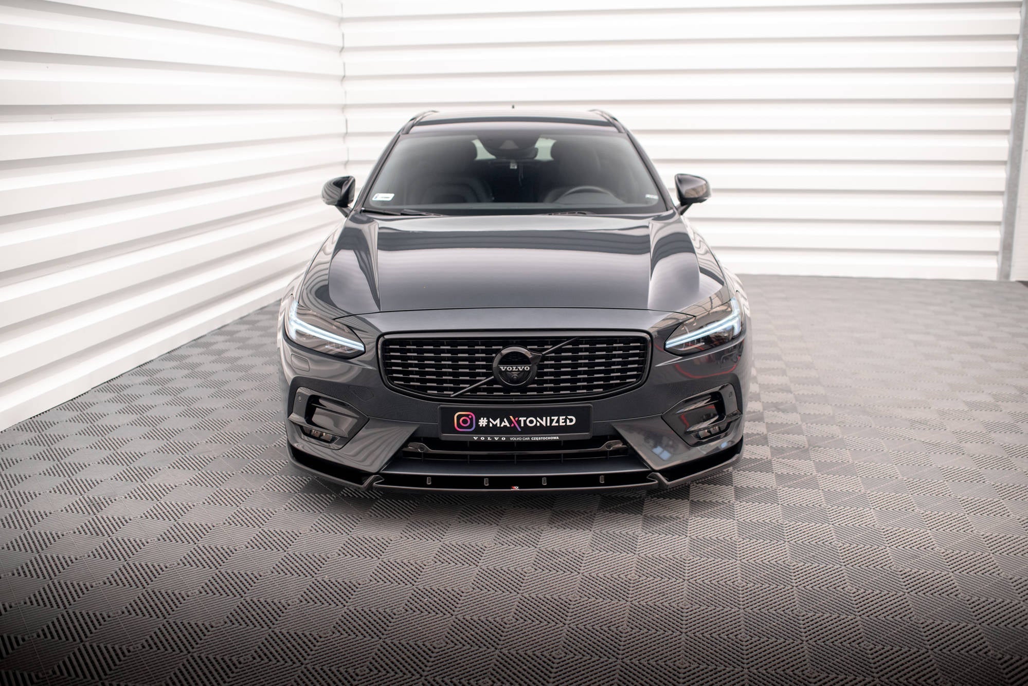 Maxton Design Splitter delantero para Volvo V90 / S90 R-Design Mk2 - imagen 2