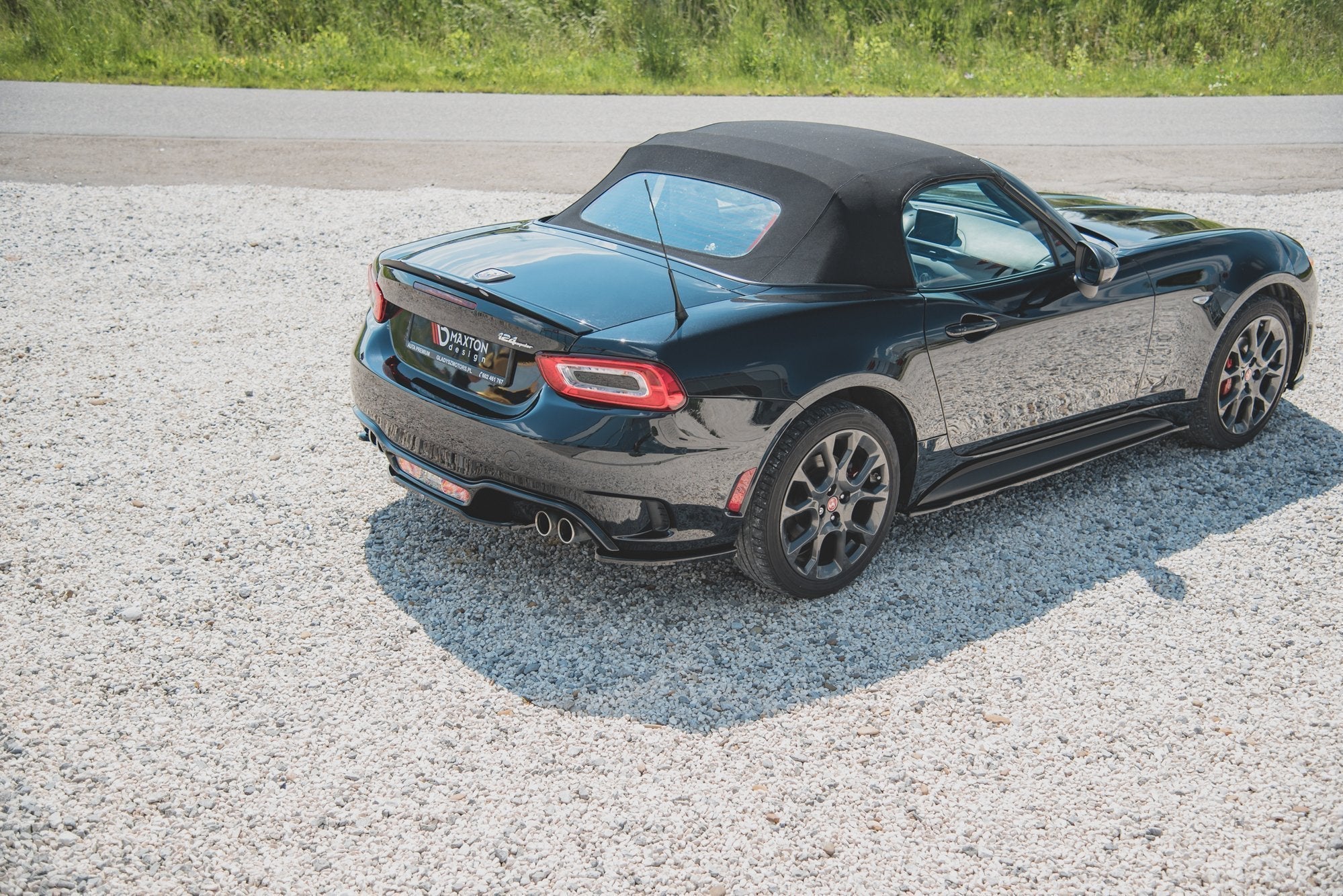 Maxton Design Splitter trasero para Abarth 124 Spider - imagen 3