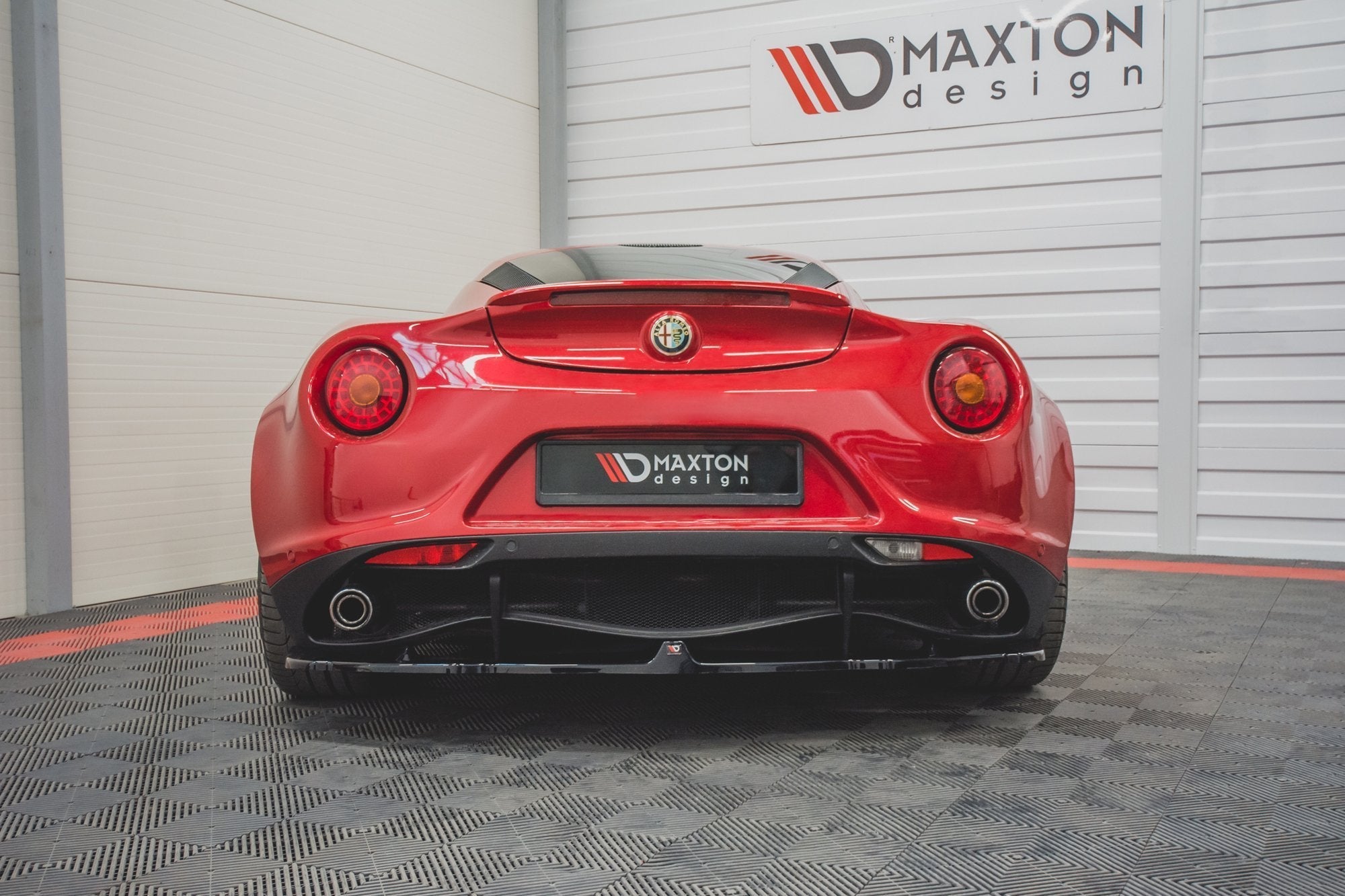Maxton Design Splitter trasero para Alfa Romeo 4C - imagen 2