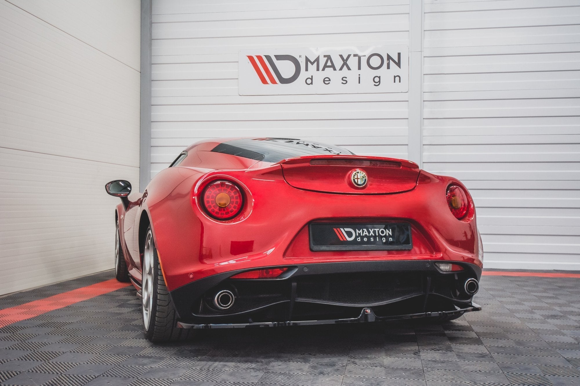 Maxton Design Splitter trasero para Alfa Romeo 4C - imagen 1