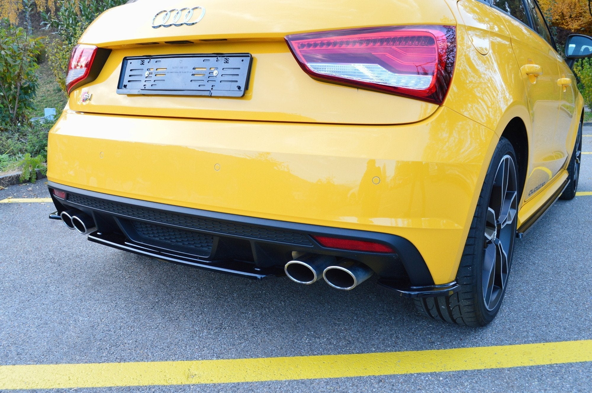 Maxton Design Splitter trasero para Audi S1 8X - imagen 2
