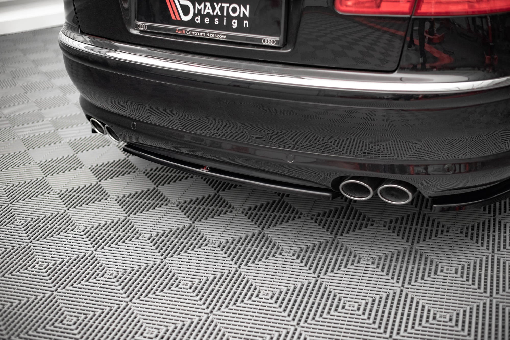 Maxton Design Splitter trasero para Audi S8 D3 - imagen 1