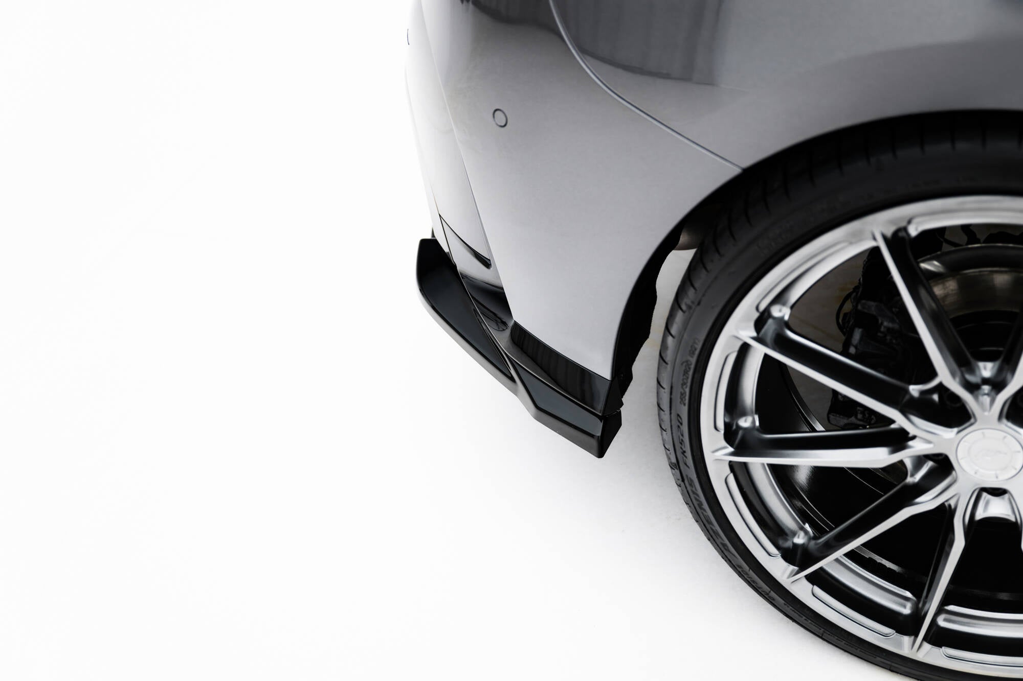 Maxton Design Splitter trasero para BMW 1 M-Pack F70 - imagen 4