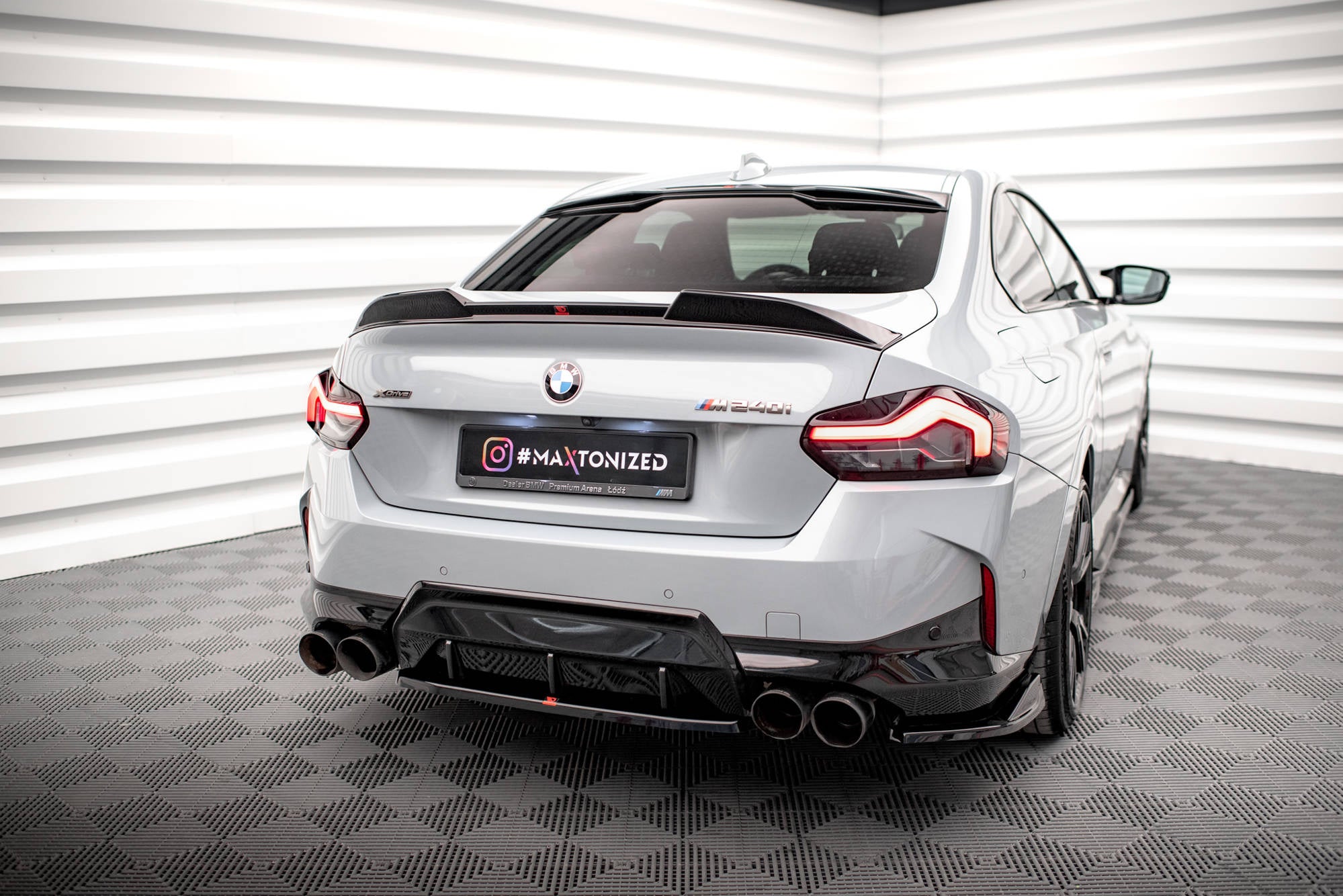 Maxton Design Splitter trasero para BMW 2 Coupe M240i G42 - imagen 1