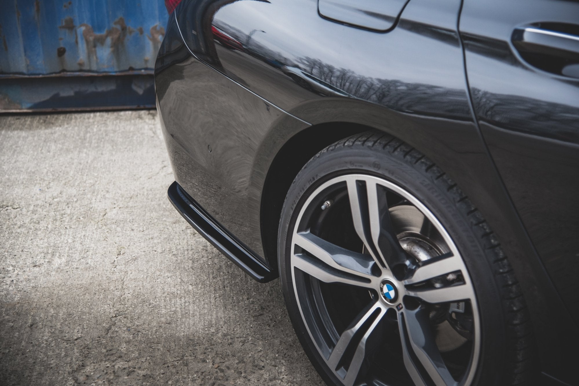 Maxton Design Splitter trasero para BMW 7 M-Pack G11 /G12 - imagen 2