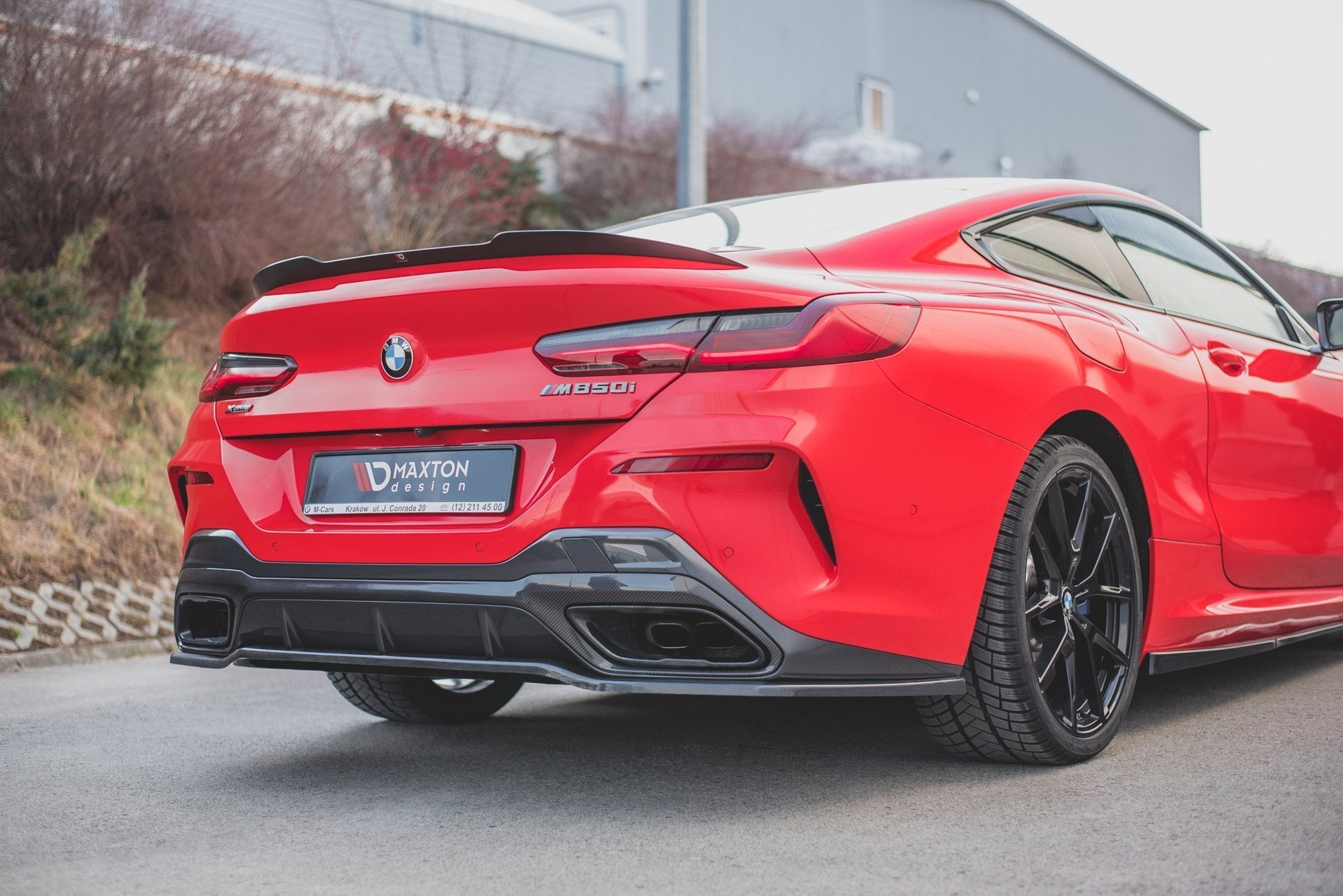 Maxton Design Splitter trasero para BMW 8 Coupe M-Pack G15 - imagen 1