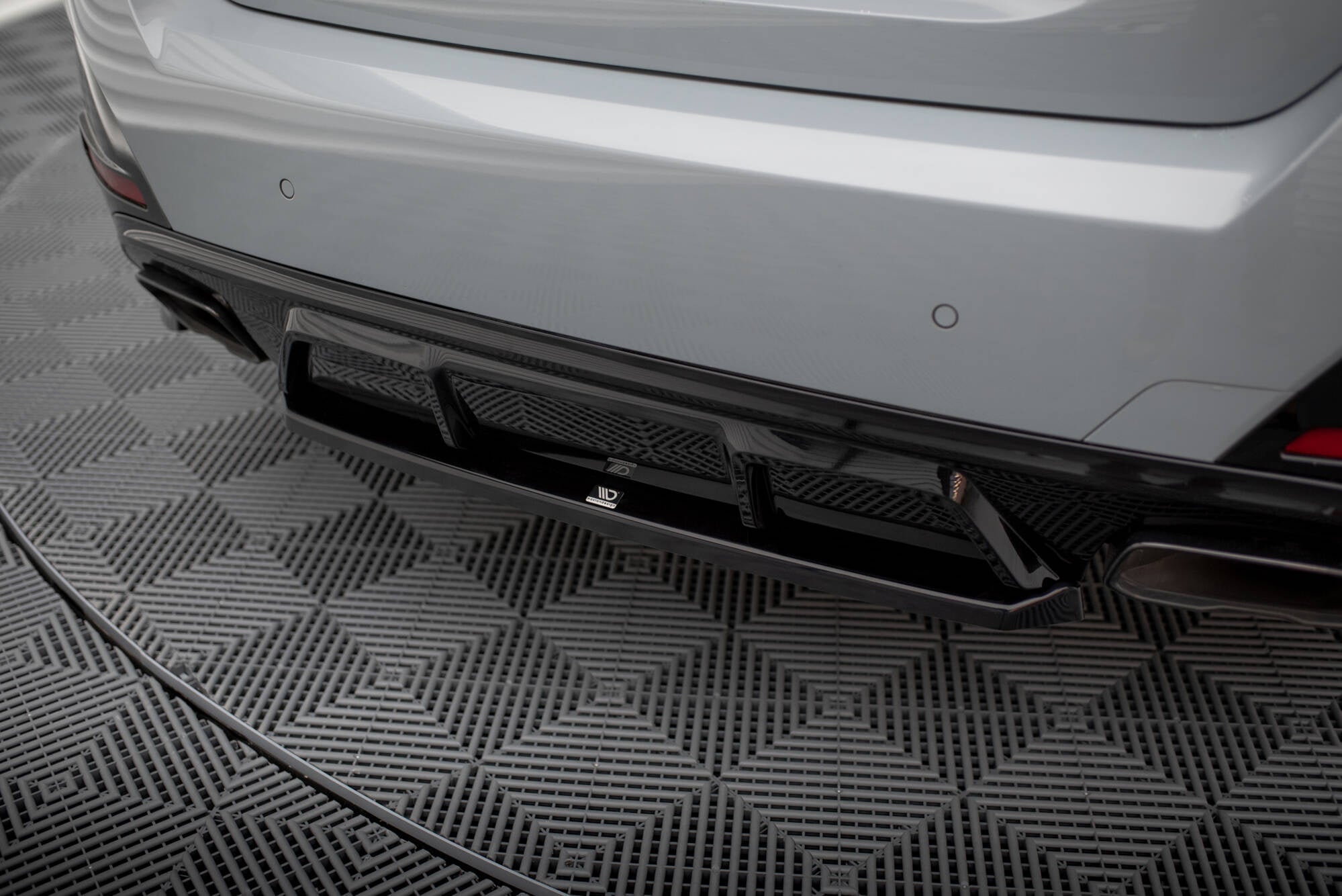 Maxton Design Splitter trasero para BMW M440i Gran Coupe G26 - imagen 2