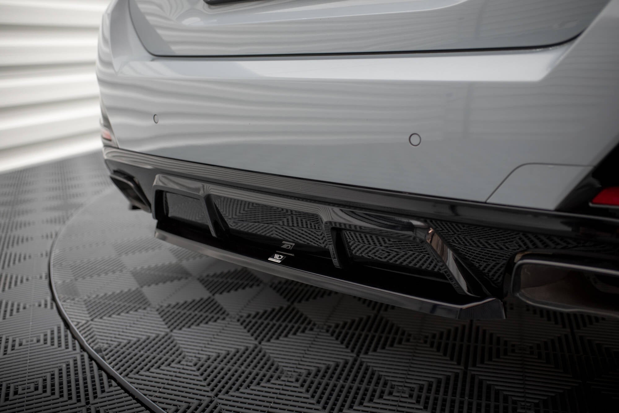 Maxton Design Splitter trasero para BMW M440i Gran Coupe G26 - imagen 3