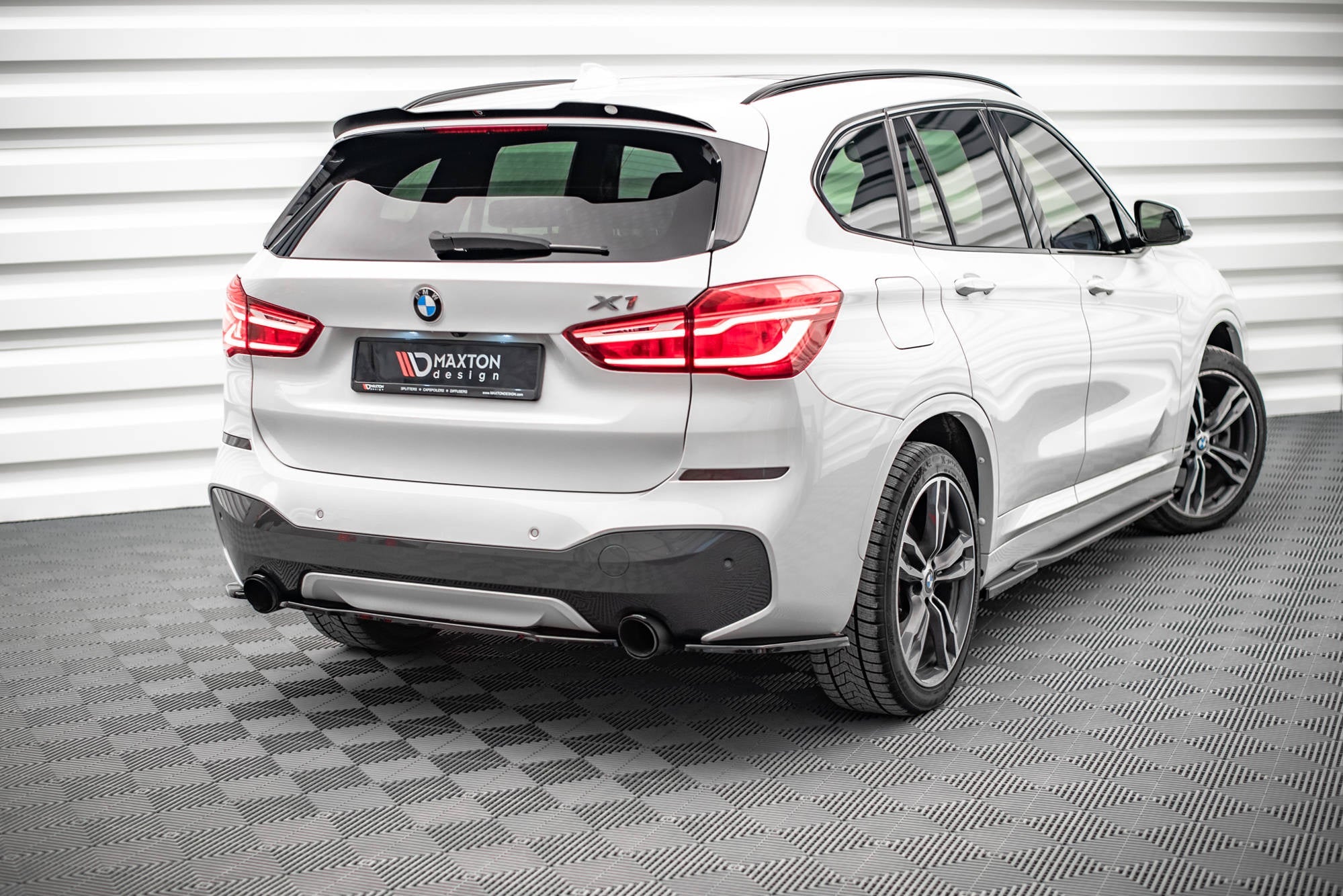 Maxton Design Splitter trasero para BMW X1 M-Pack F48 / F48 Facelift - imagen 2