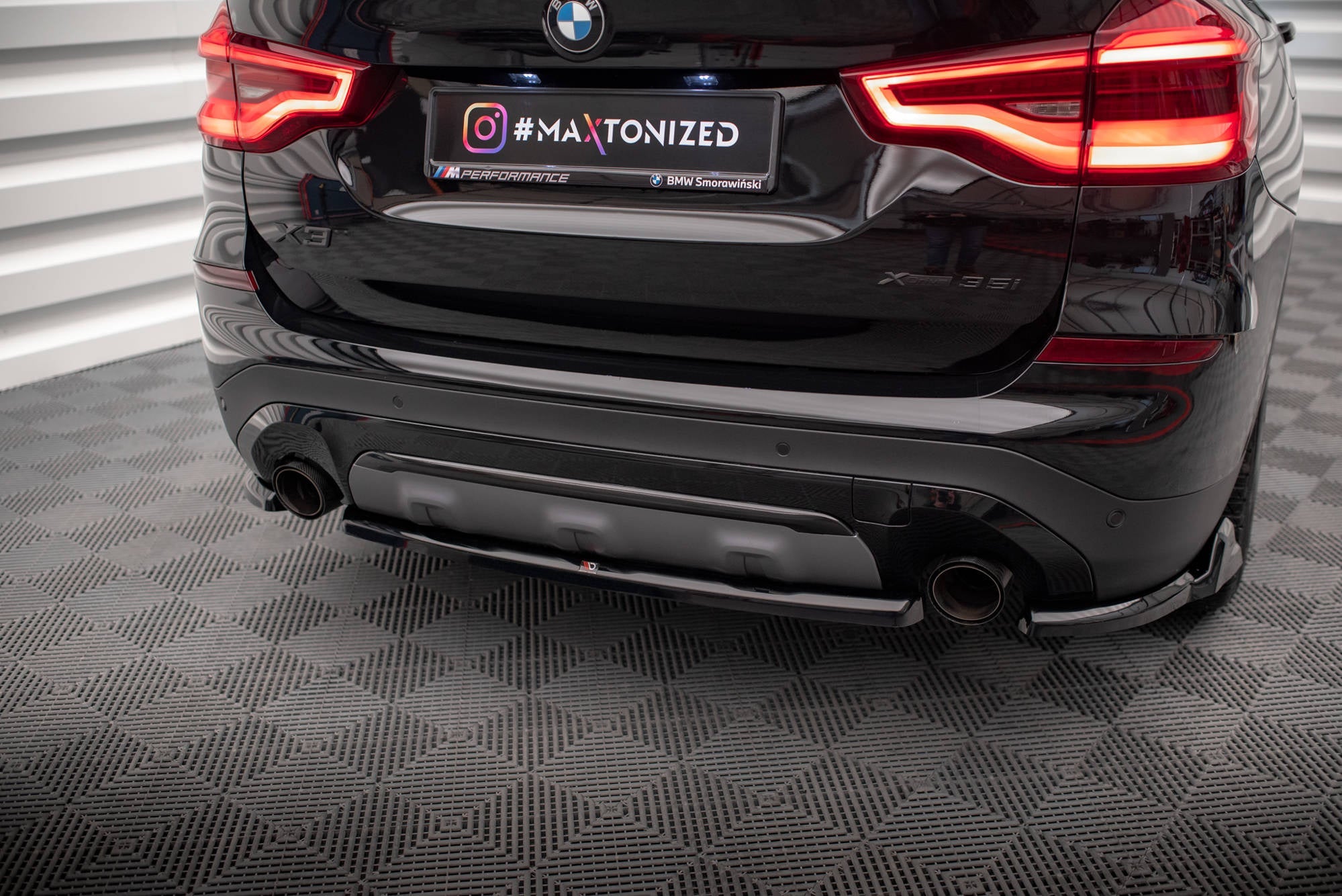 Maxton Design Splitter trasero para BMW X3 x-Line G01 - imagen 1