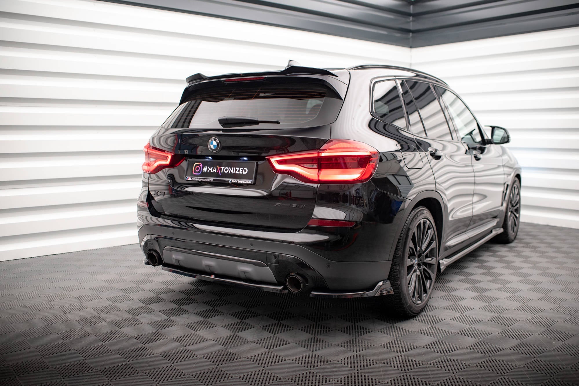 Maxton Design Splitter trasero para BMW X3 x-Line G01 - imagen 3