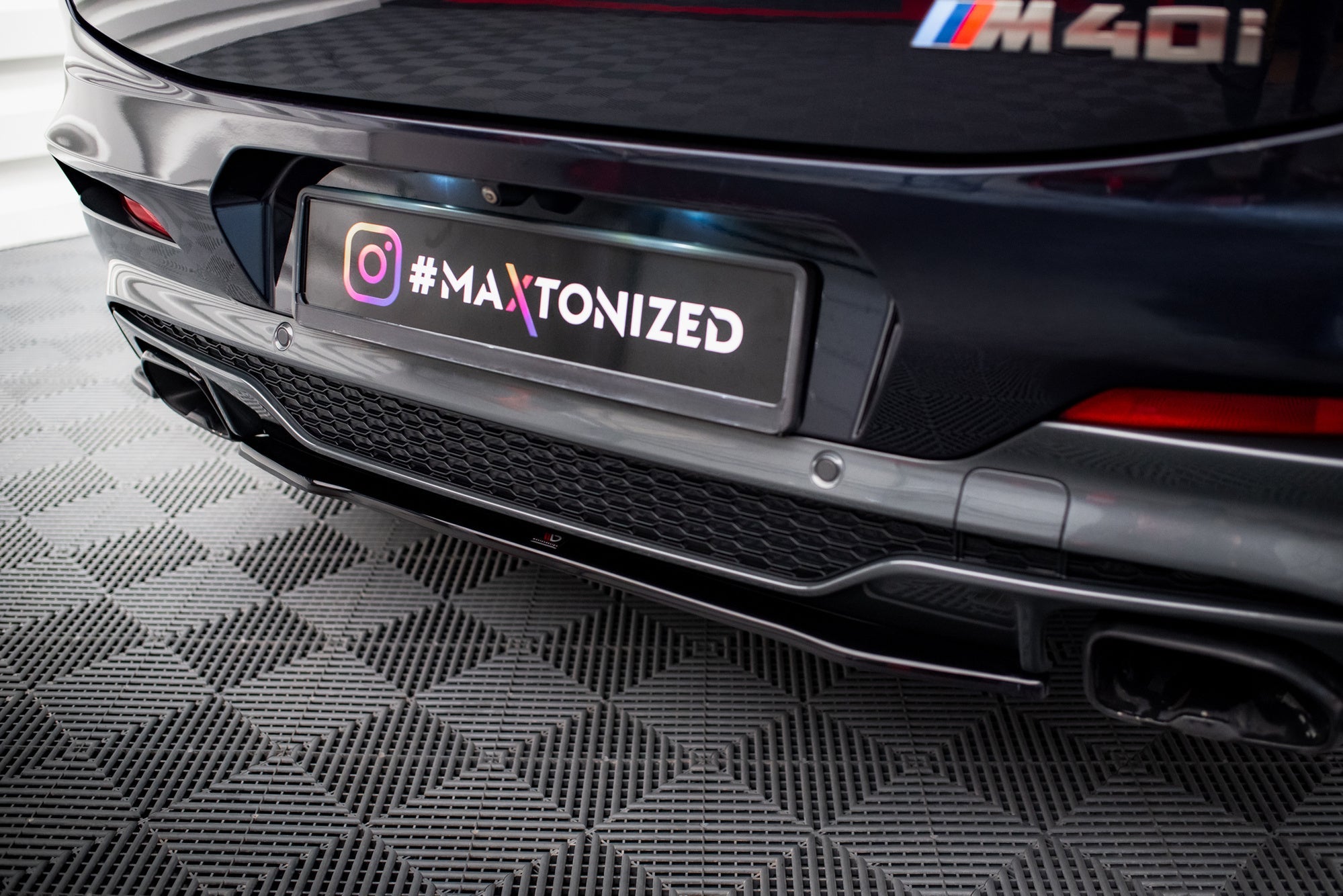 Maxton Design Splitter trasero para BMW X4 M40i G02 - imagen 1