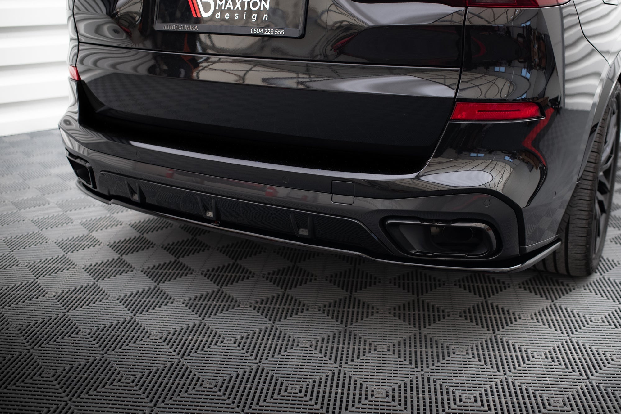 Maxton Design Splitter trasero para BMW X5 G05 M-pack - imagen 2