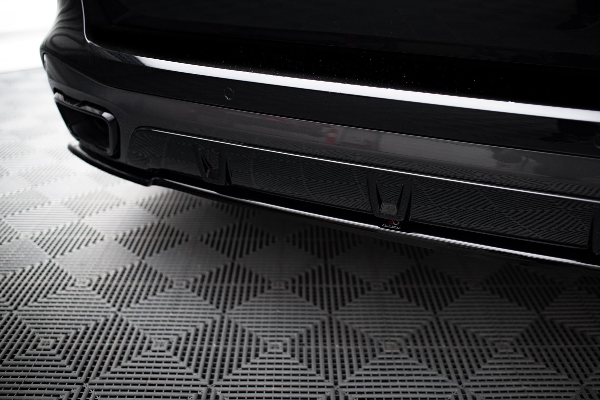 Maxton Design Splitter trasero para BMW X5 G05 M-pack - imagen 4