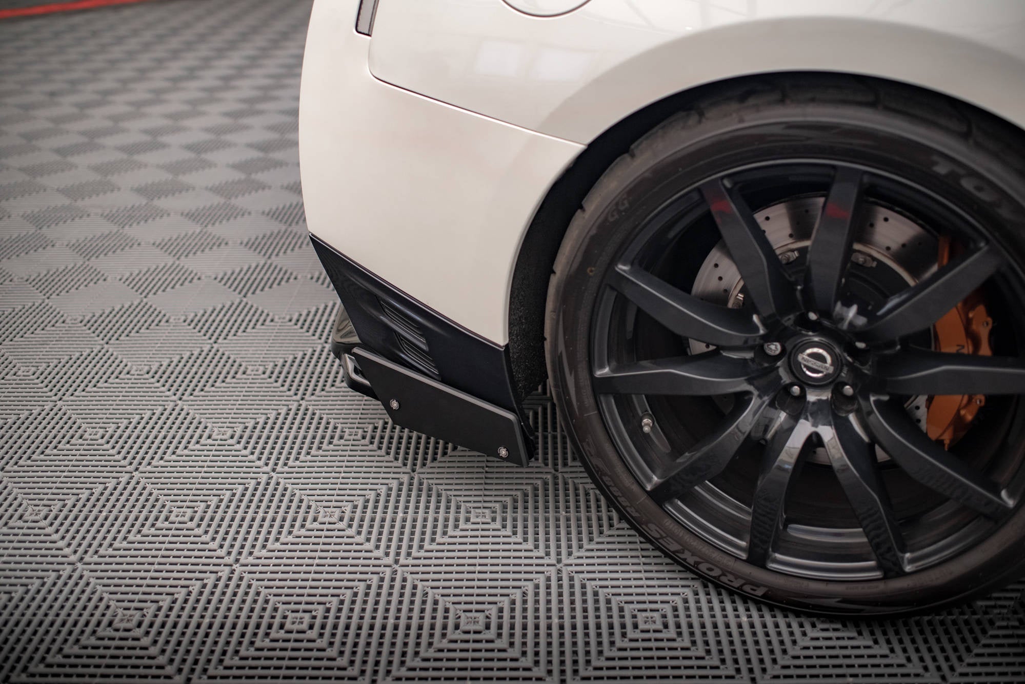 Maxton Design Splitter trasero + Flaps para Nissan GTR R35 Facelift - imagen 4