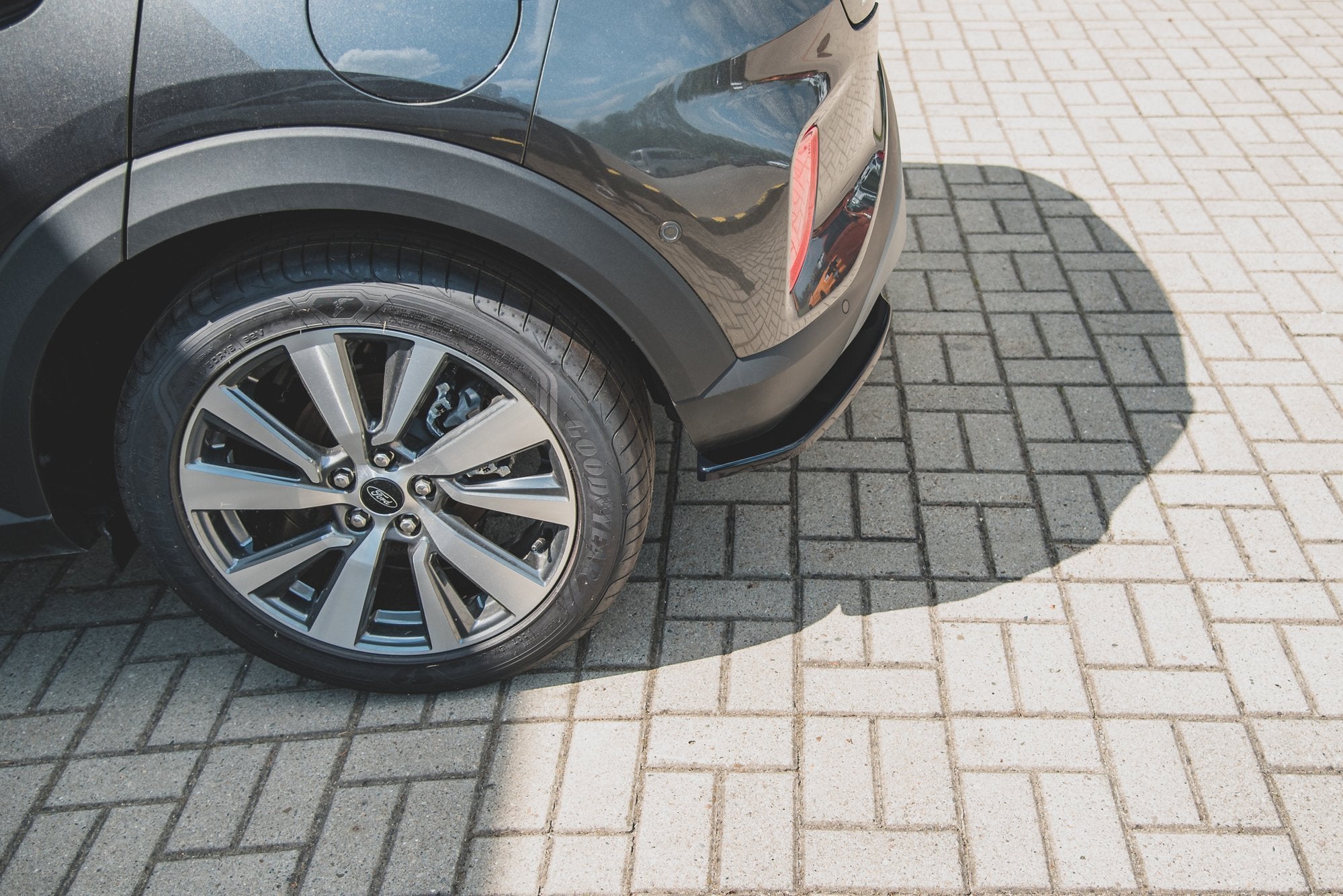 Maxton Design Splitter trasero para Ford Puma Mk1 - imagen 2