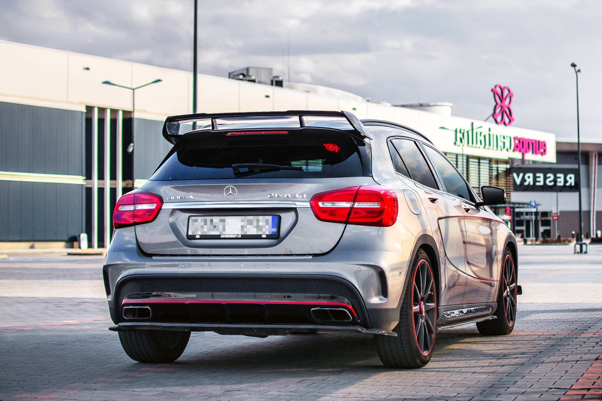 Maxton Design Splitter trasero para Mercedes-Benz GLA 45 AMG - imagen 2