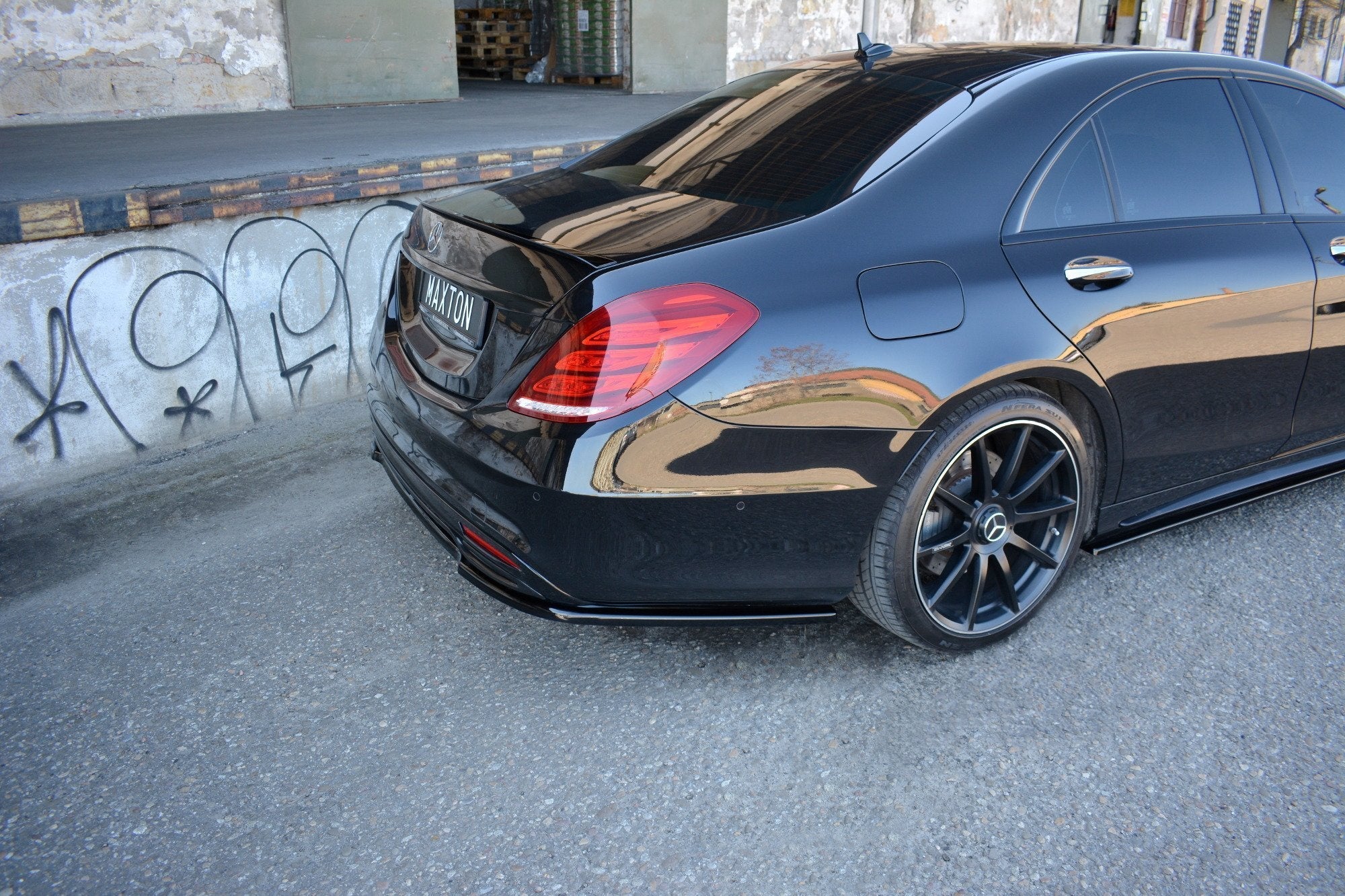 Maxton Design Splitter trasero para Mercedes-Benz S-CLASS AMG-LINE W222 - imagen 2