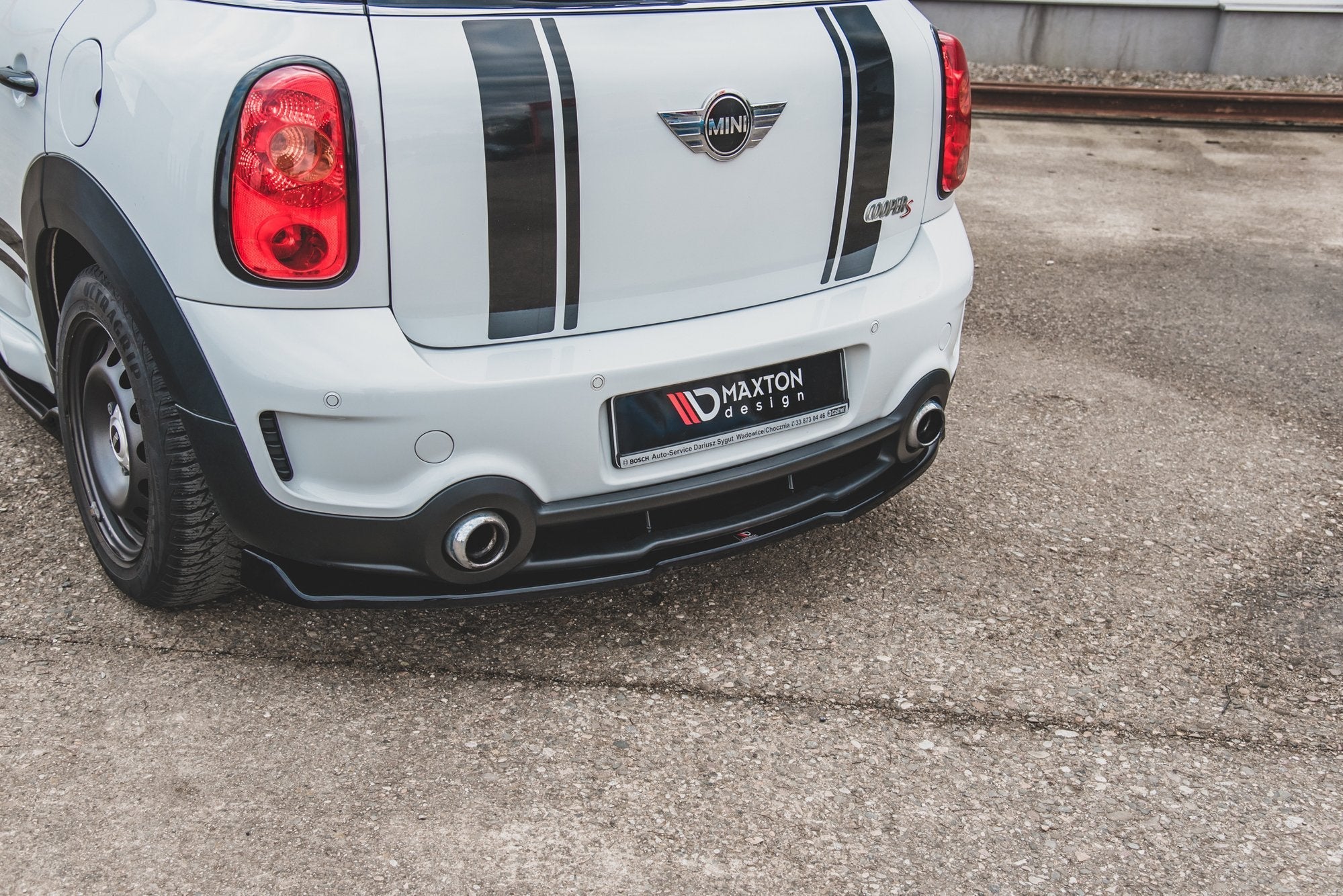 Maxton Design Splitter trasero para Mini Countryman Mk1 JCW - imagen 1