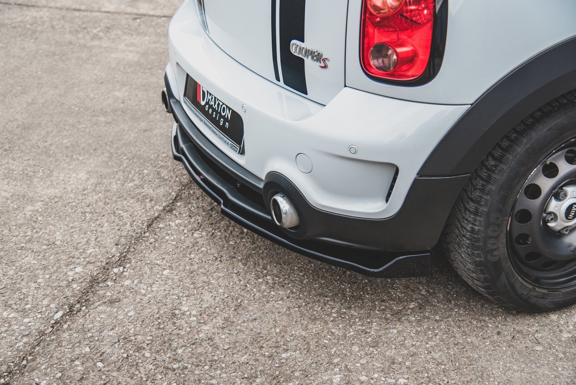 Maxton Design Splitter trasero para Mini Countryman Mk1 JCW - imagen 4