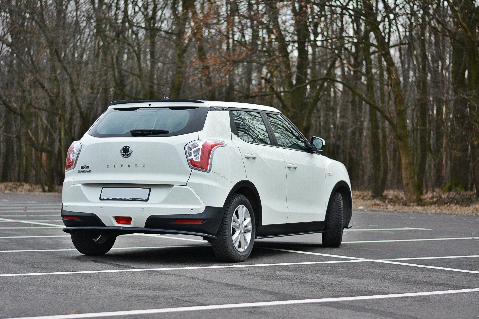 Maxton Design Splitter trasero para Ssangyong Tivoli - imagen 1