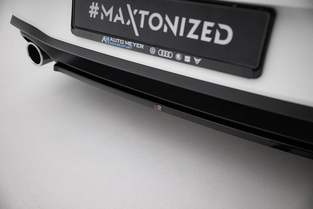 Maxton Design Splitter trasero para Volkswagen Golf GTI Mk8 - imagen 3