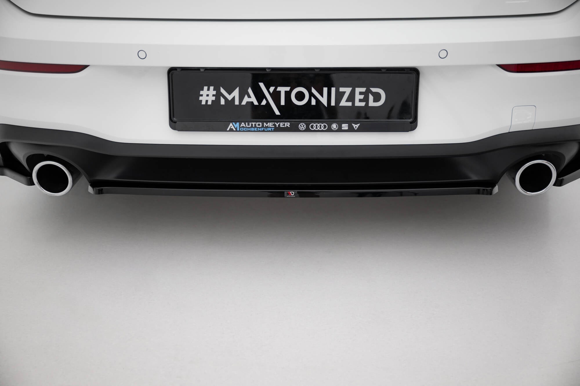 Maxton Design Splitter trasero para Volkswagen Golf GTI Mk8 - imagen 4