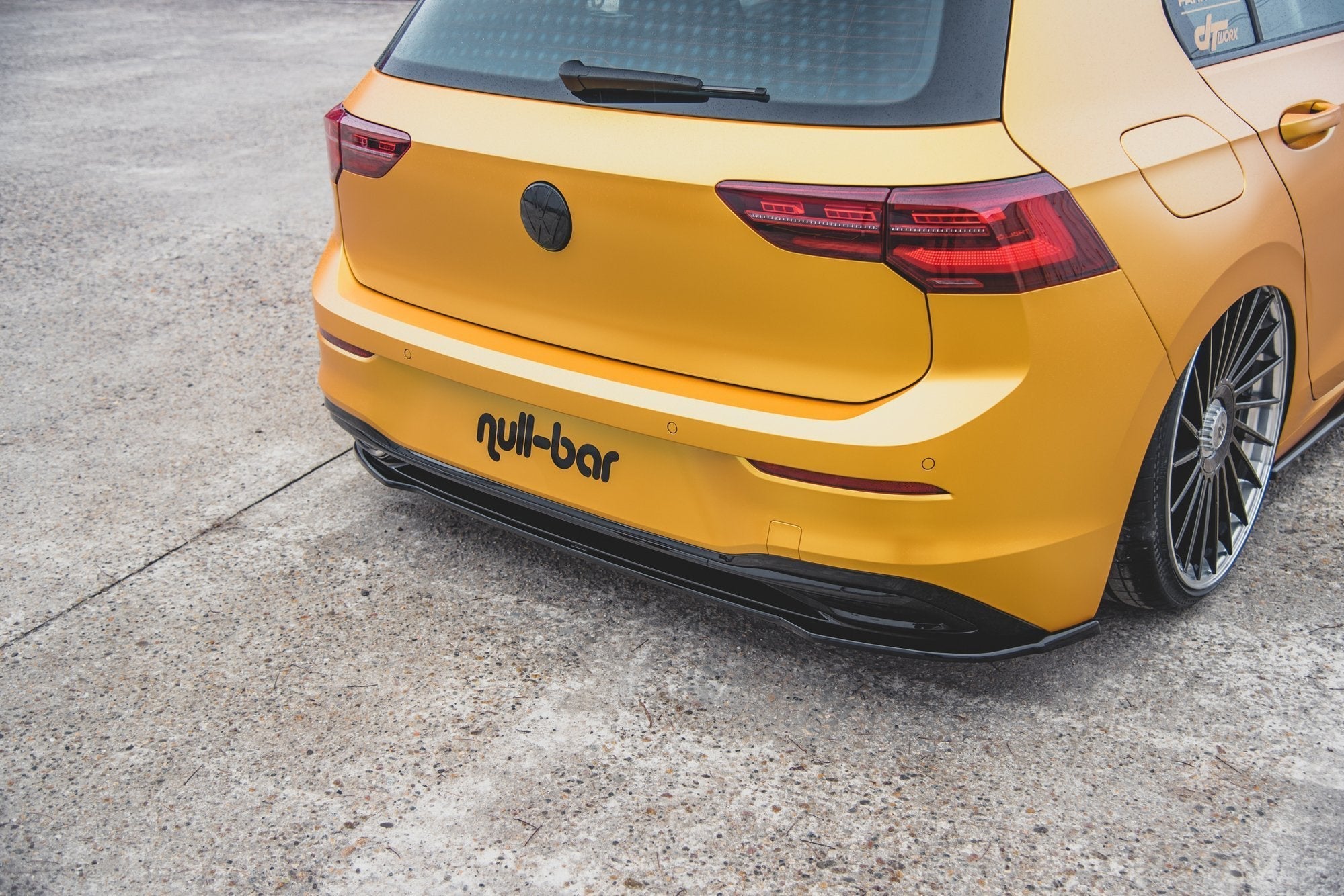 Maxton Design Splitter trasero para Volkswagen Golf Mk8 - imagen 4