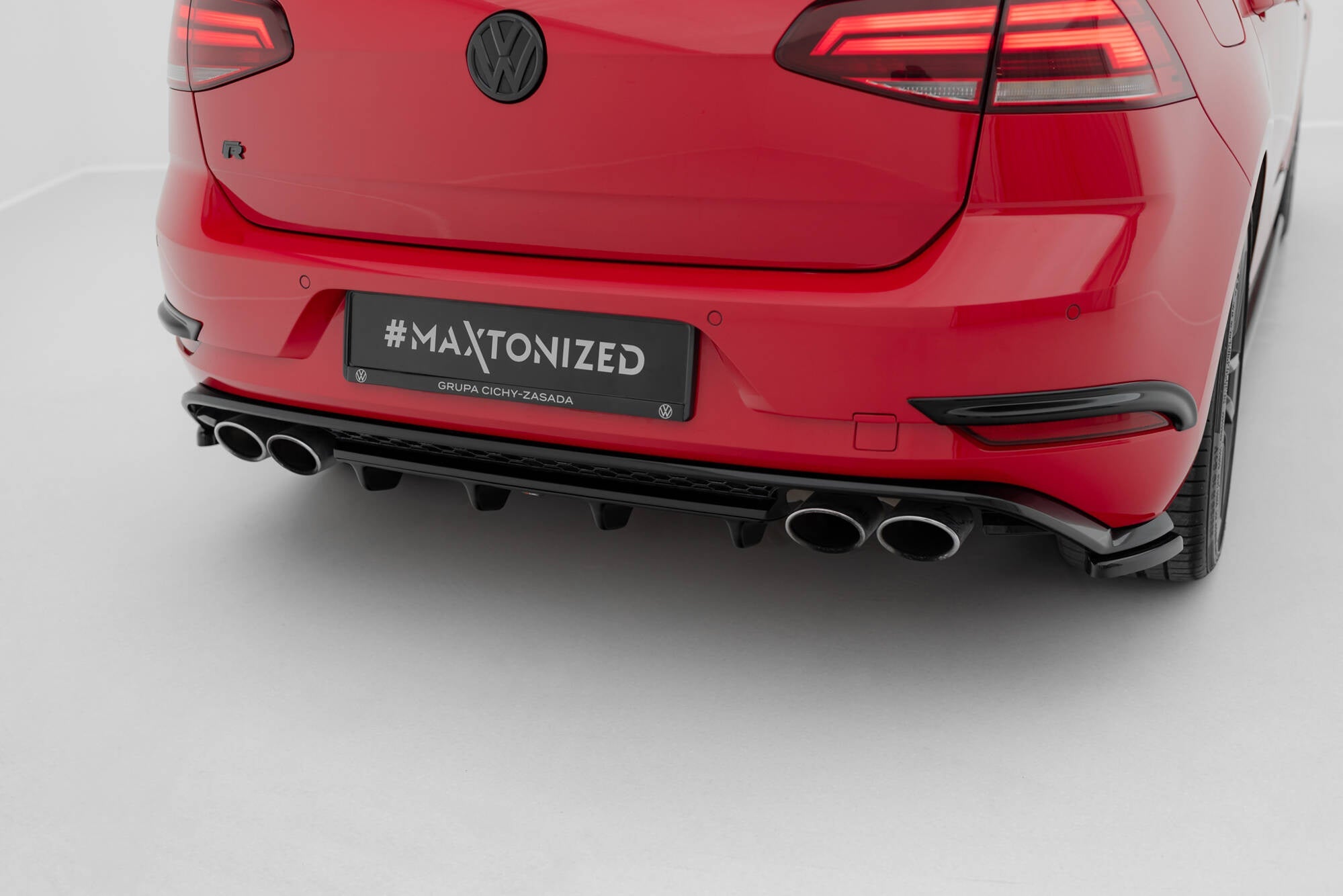 Maxton Design Splitter trasero para Volkswagen Golf R Hatchback Mk7 Facelift - imagen 1