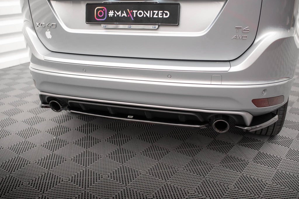 Maxton Design Splitter trasero para Volvo XC60 R-Design Mk1 Facelift - imagen 2