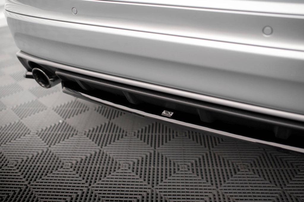 Maxton Design Splitter trasero para Volvo XC60 R-Design Mk1 Facelift - imagen 3