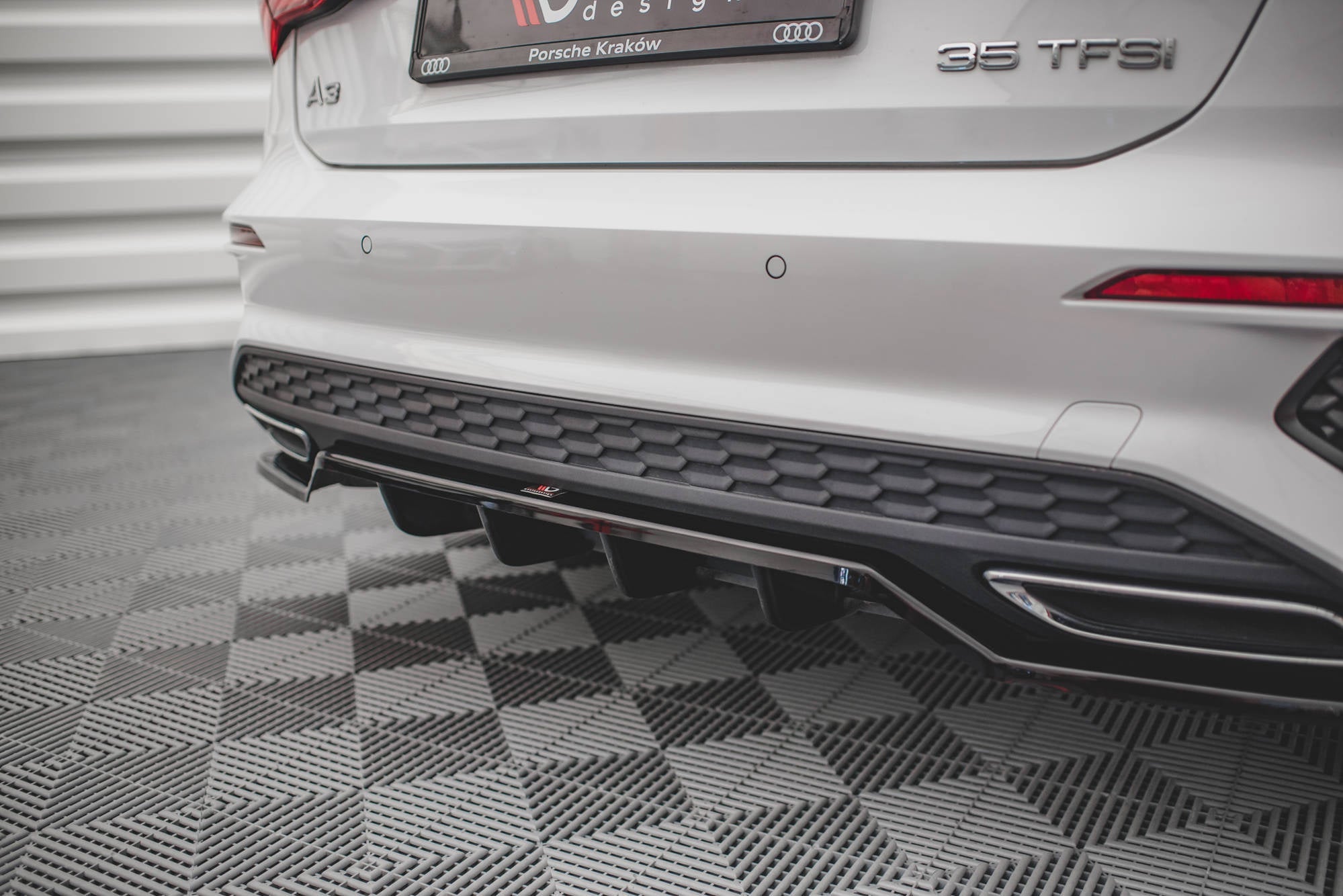 Maxton Design Splitter trasero (With Vertical Bars) para Audi A3 S-Line Sportback 8Y - imagen 2