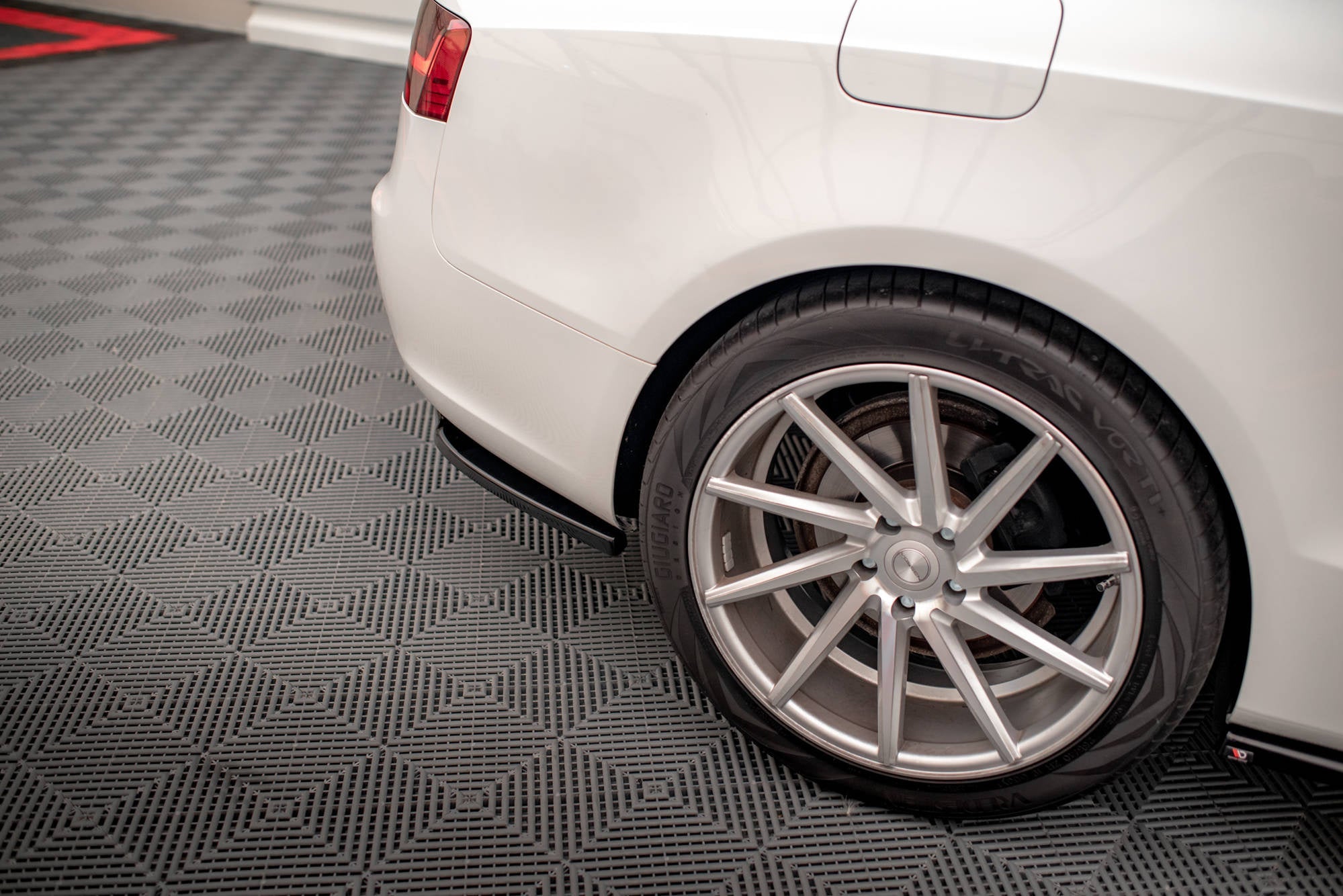 Maxton Design Splitter trasero (With Vertical Bars) para Audi A5 Coupe 8T Facelift - imagen 2