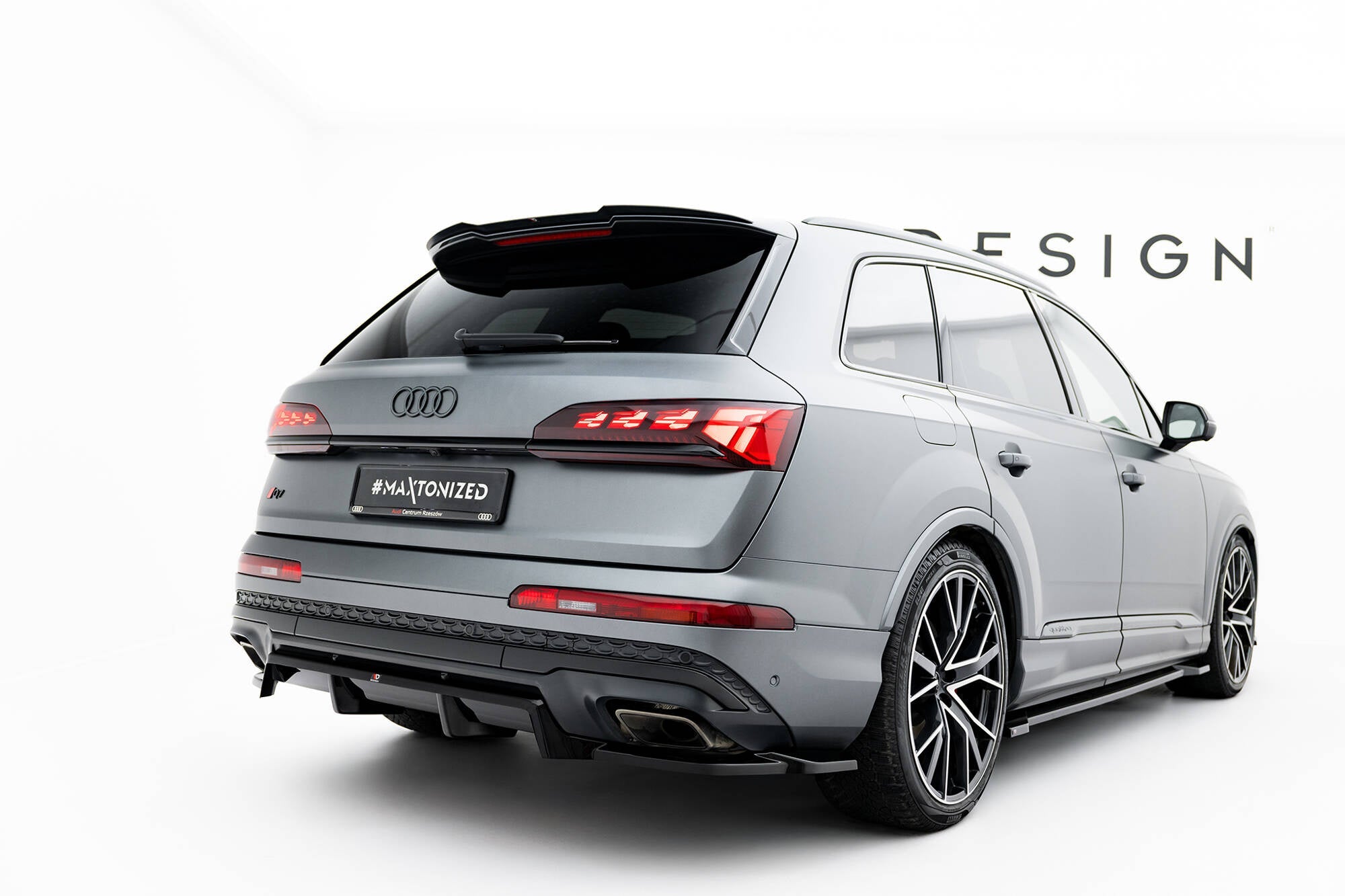 Maxton Design Splitter trasero (With Vertical Bars) para Audi Q7 S-Line Mk2 Facelift 2 - imagen 1
