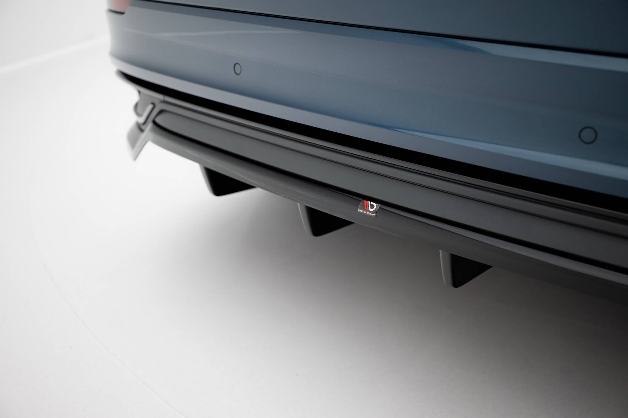 Maxton Design Splitter trasero (With Vertical Bars) para Audi Q8 Mk1 - imagen 3